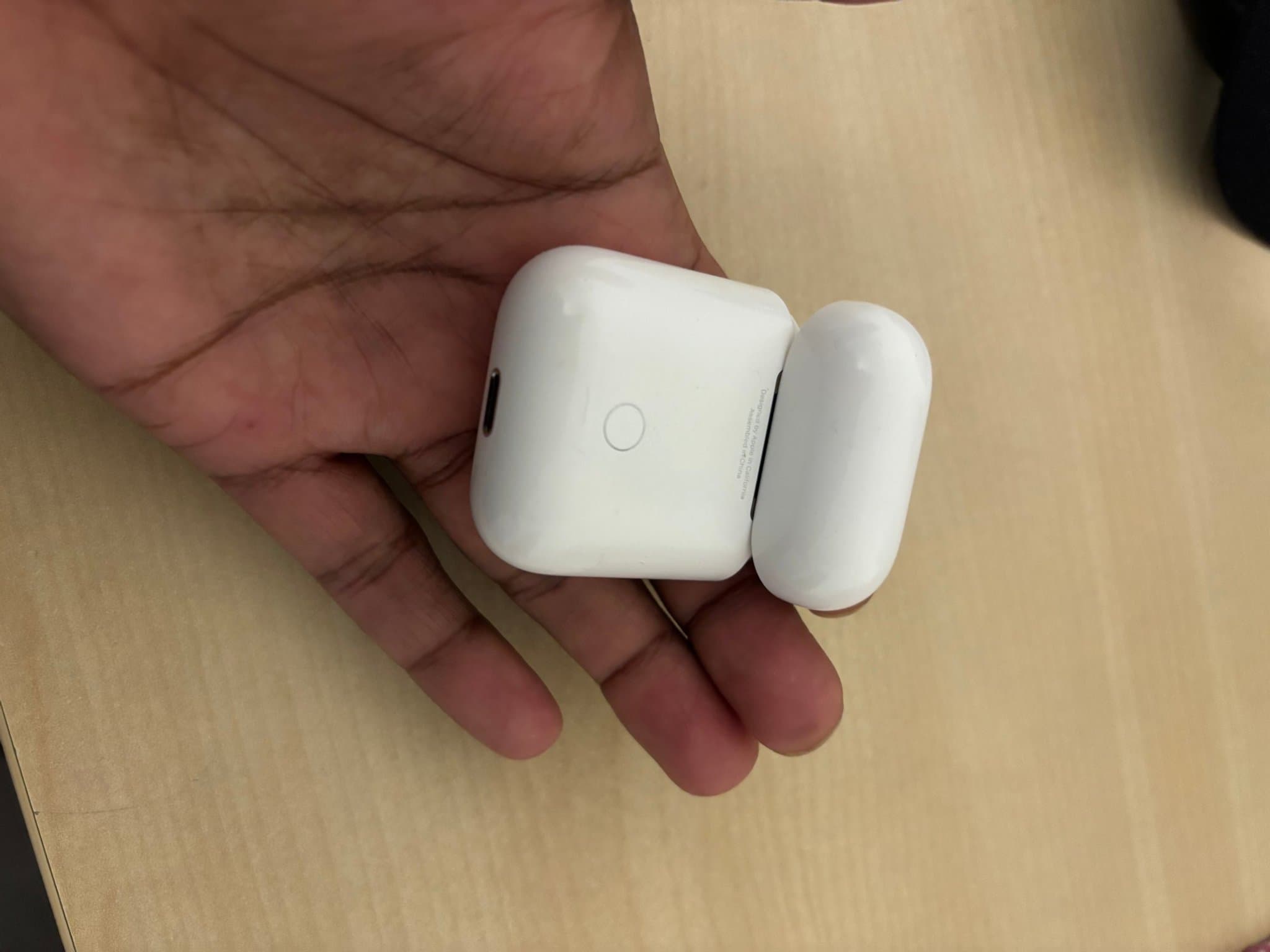 Apple AirPods 2nd Generation with Charging Case