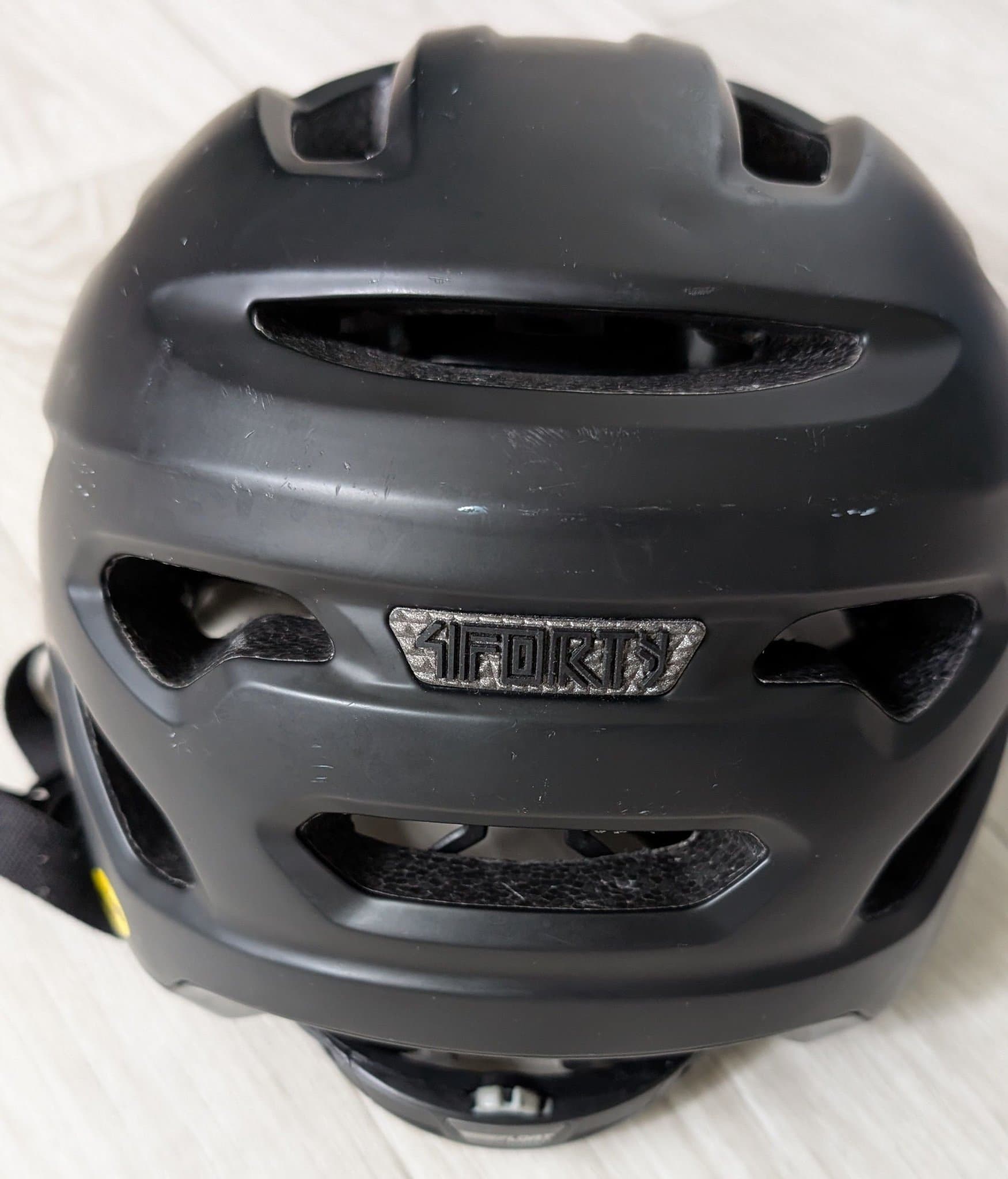 Bell 4Forty MIPS Cykelhjälm - Svart medium