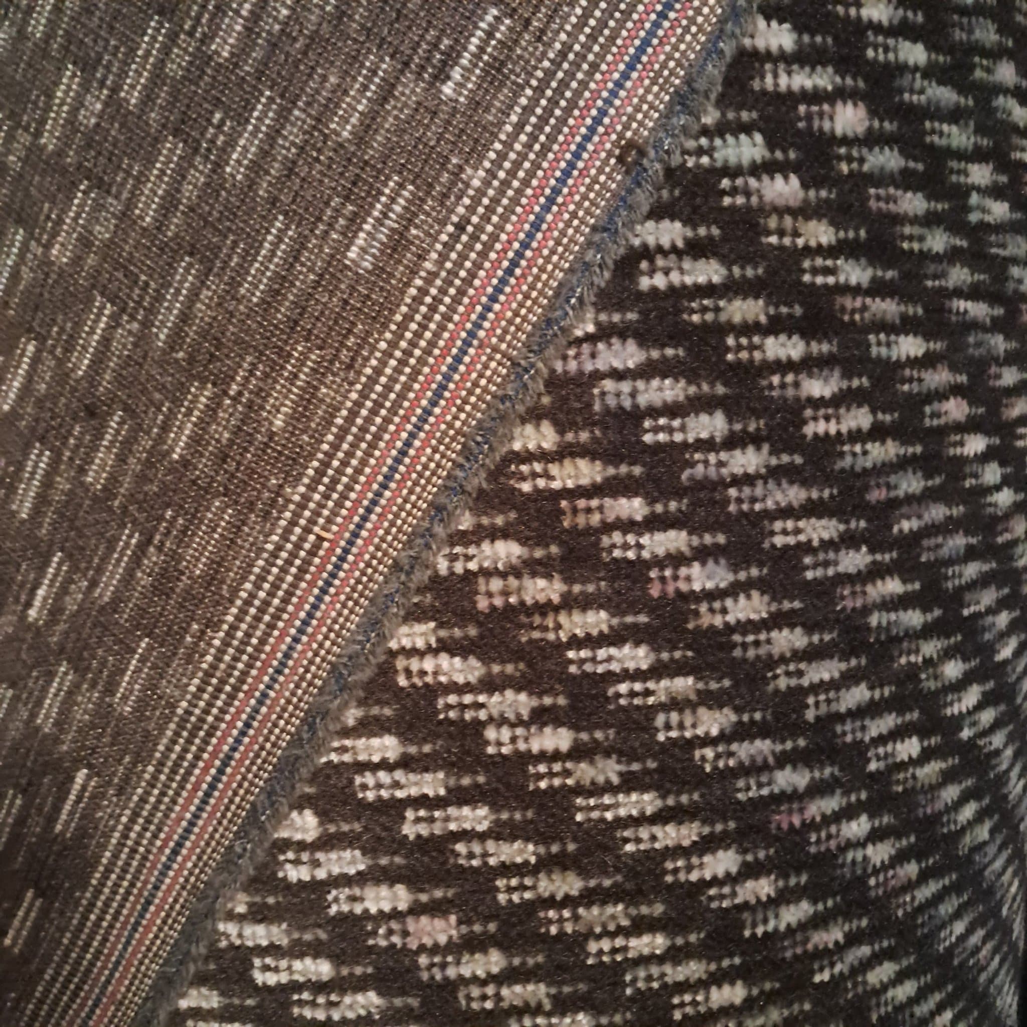 Möbeltyg 3 meter grå/svart plysch