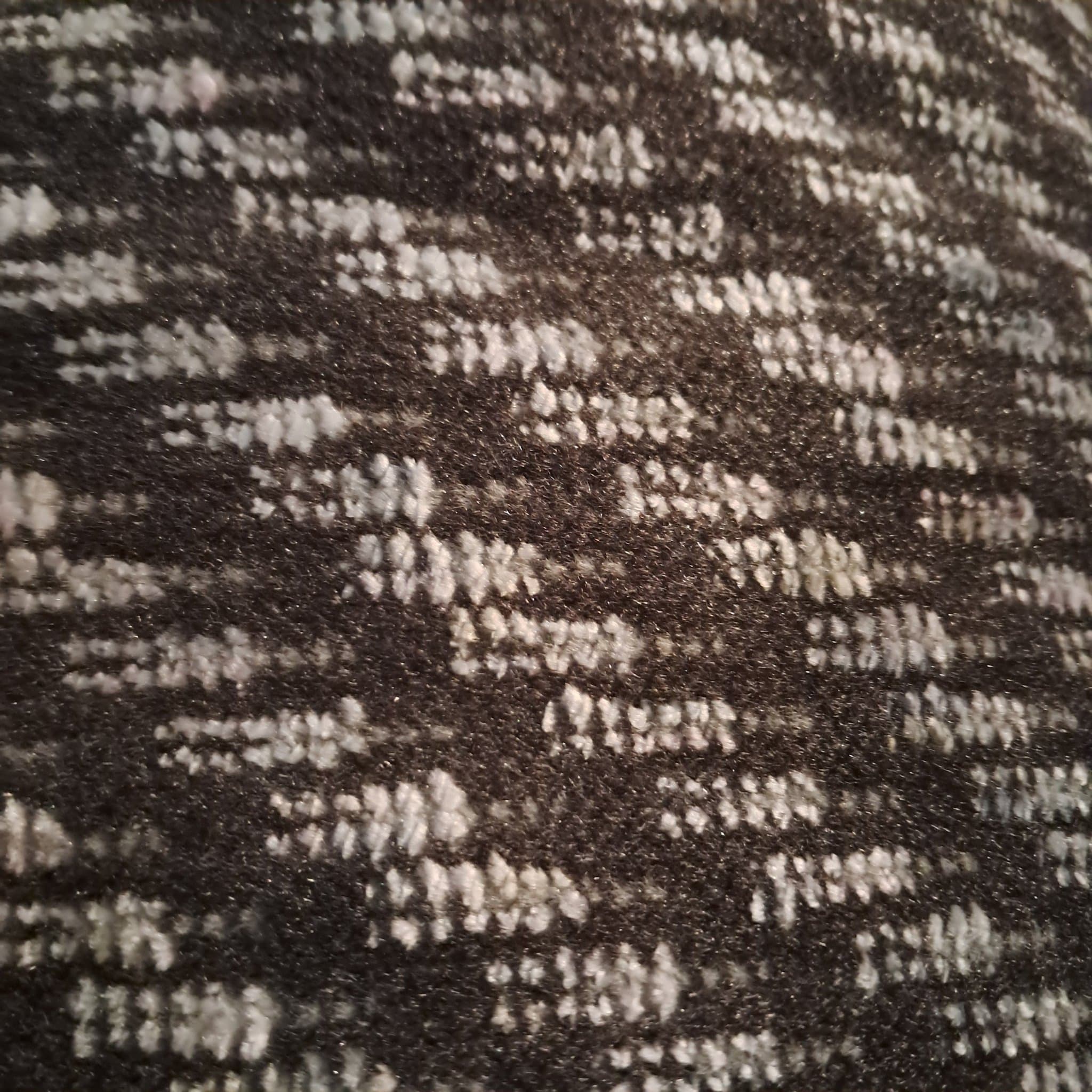 Möbeltyg 3 meter grå/svart plysch