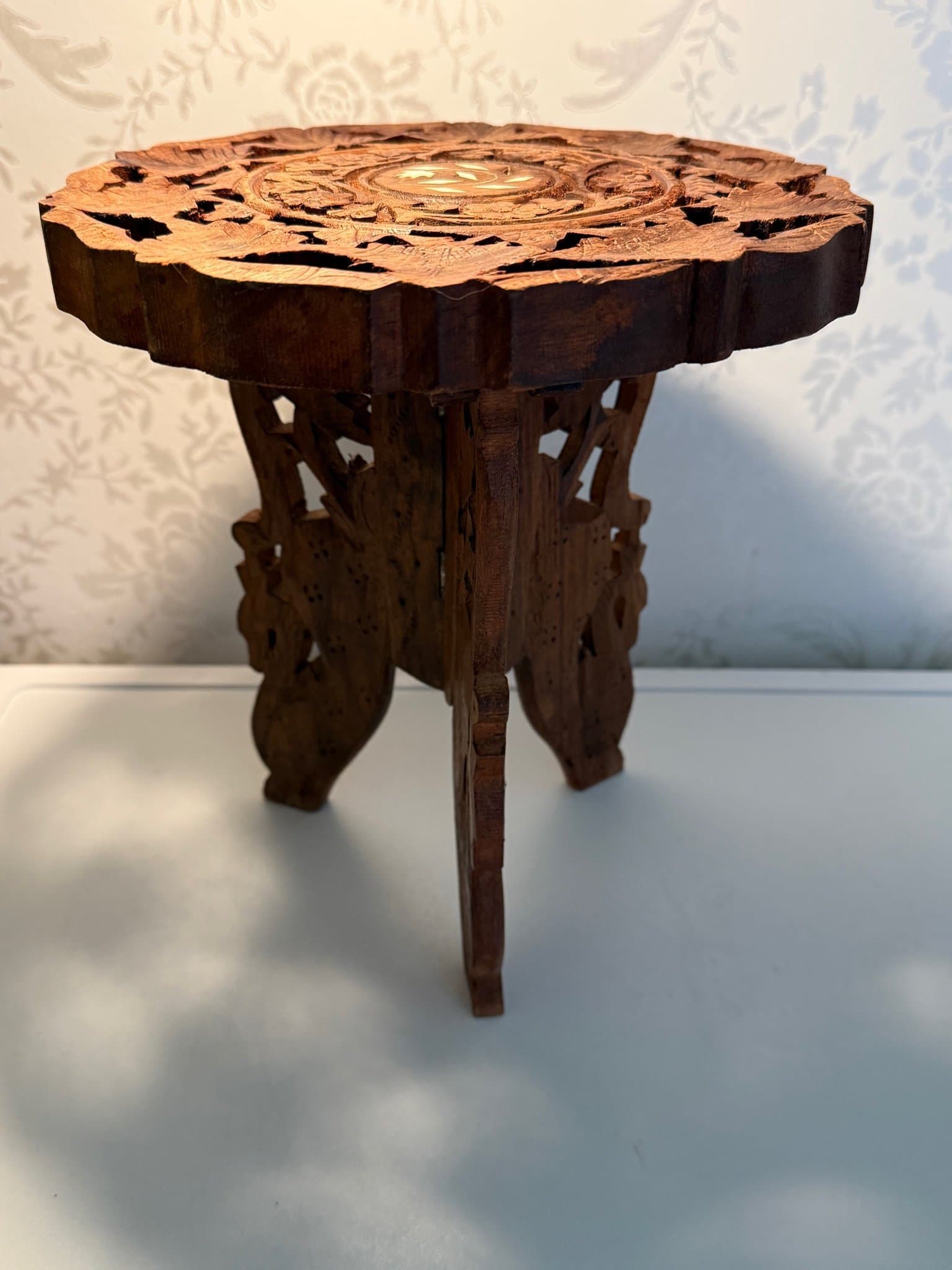 —- 2 INDISKA PALLAR —