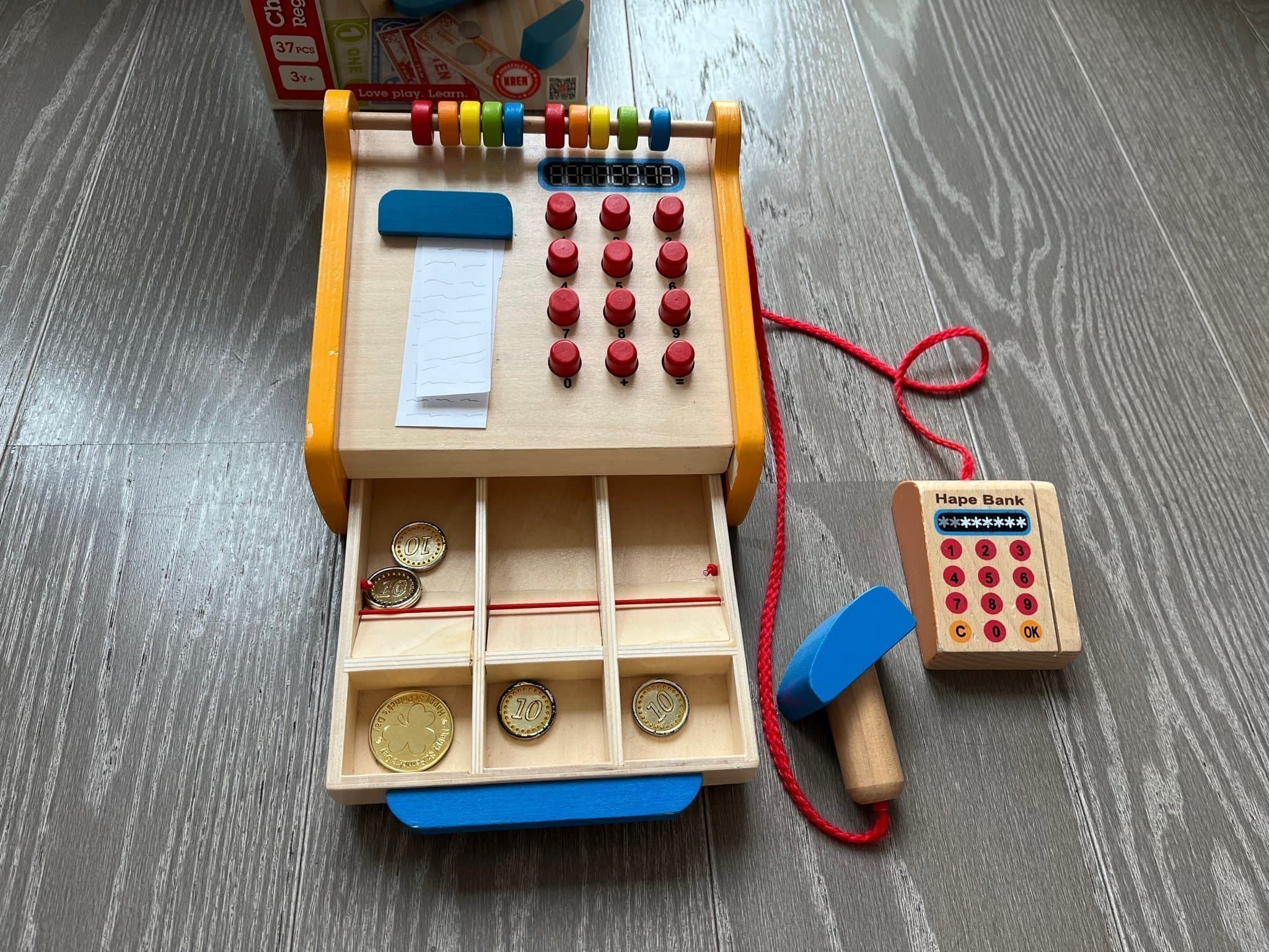 Hape kassaapparat i trä, träleksak, leksak