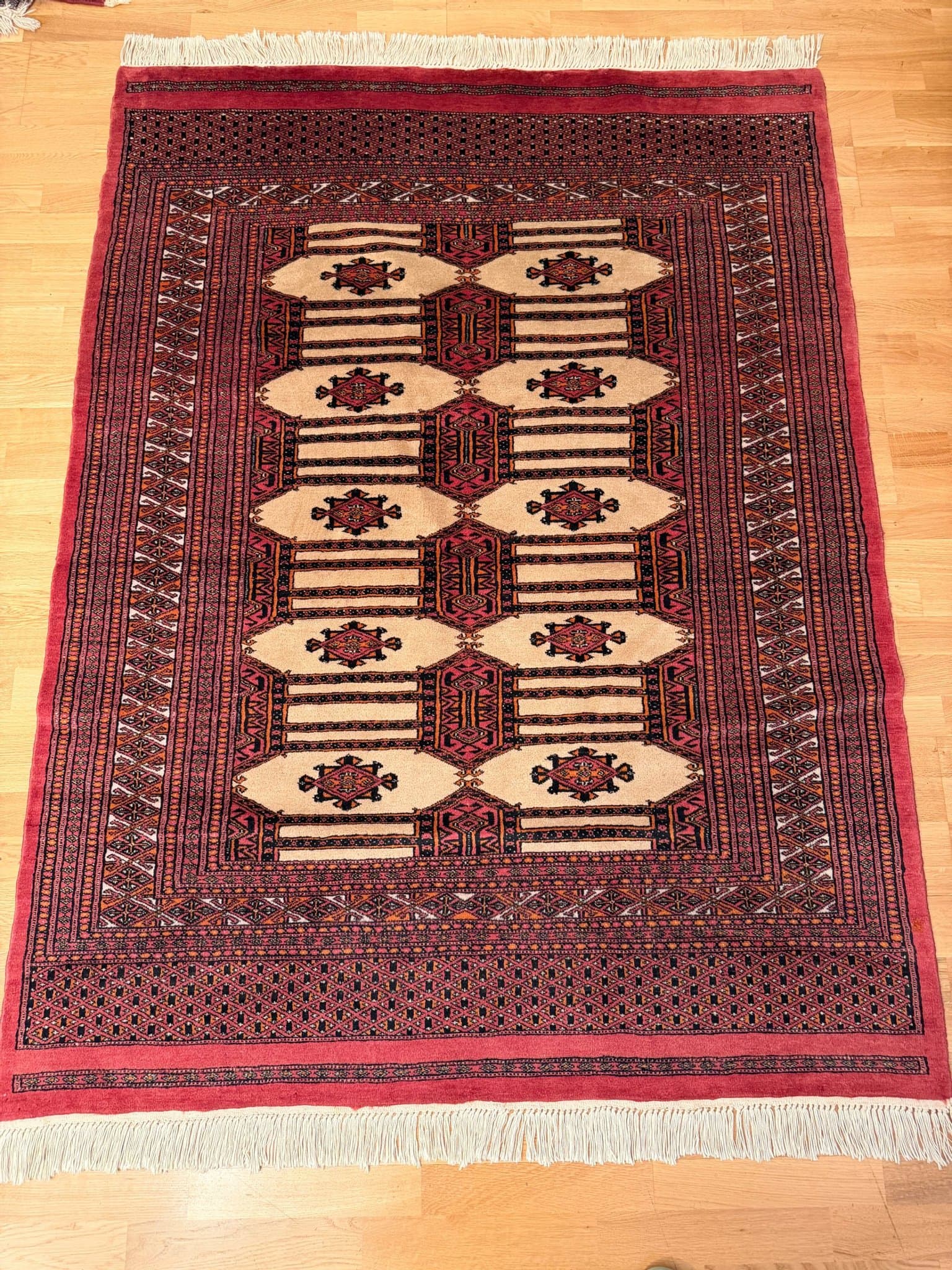 Handknuten Bukhara matta i ull 175*130cm