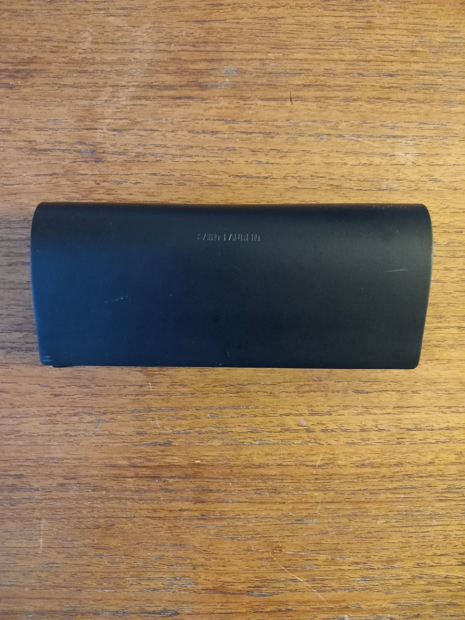 Äkta Saint Laurent glasögonfodral. Yves Saint Laurent YSL Glasögon Bågar