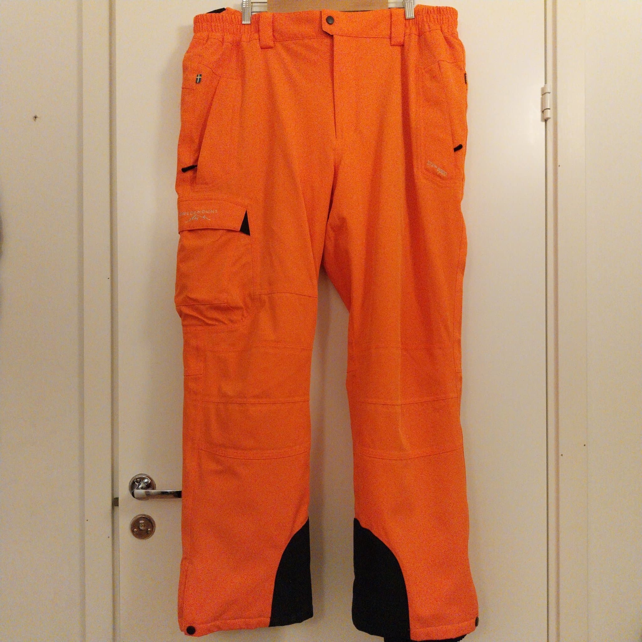 SWEDEMOUNT - St. ANTON, orangea skidbyxor, storlek 2XL