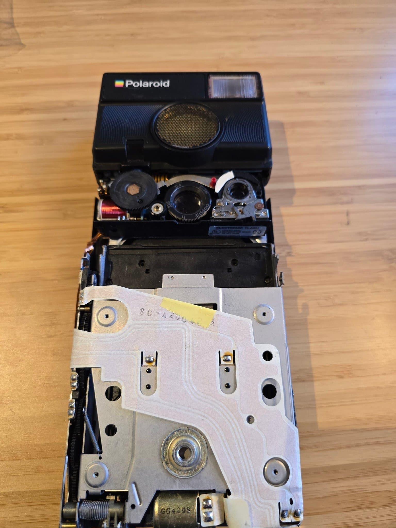 Polaroid SLR 680 – demonterad, för reservdelar eller projekt