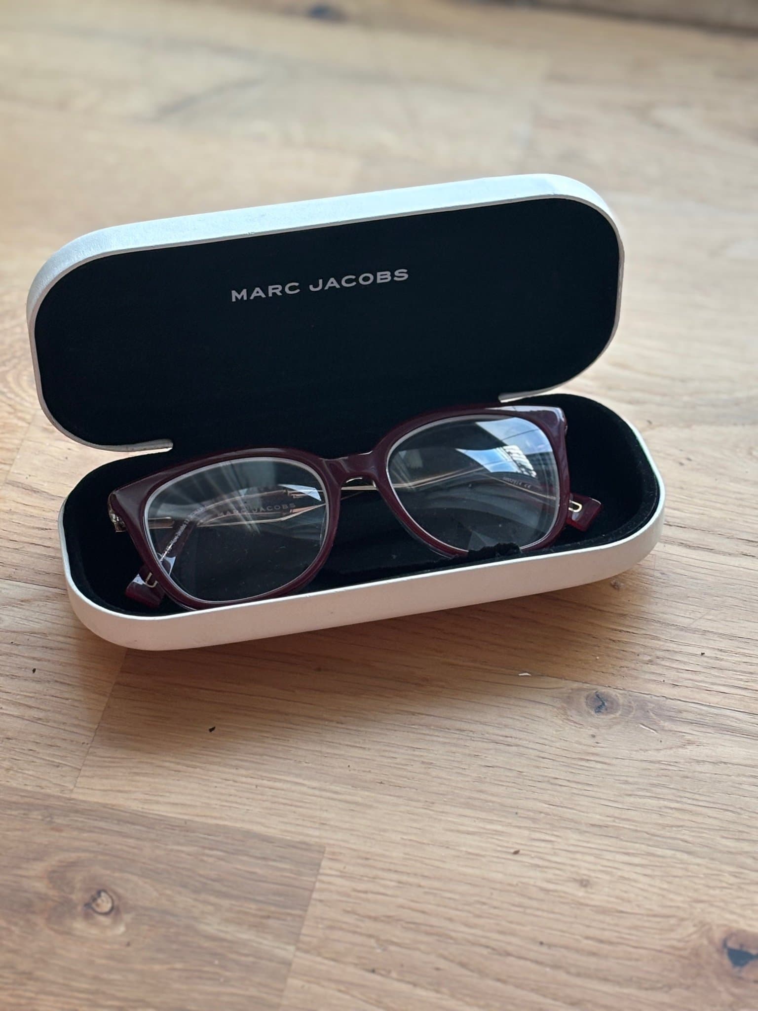 Marc Jacobs Glasögonbåge - inkl. fodral (glas med styrka, bör bytas)