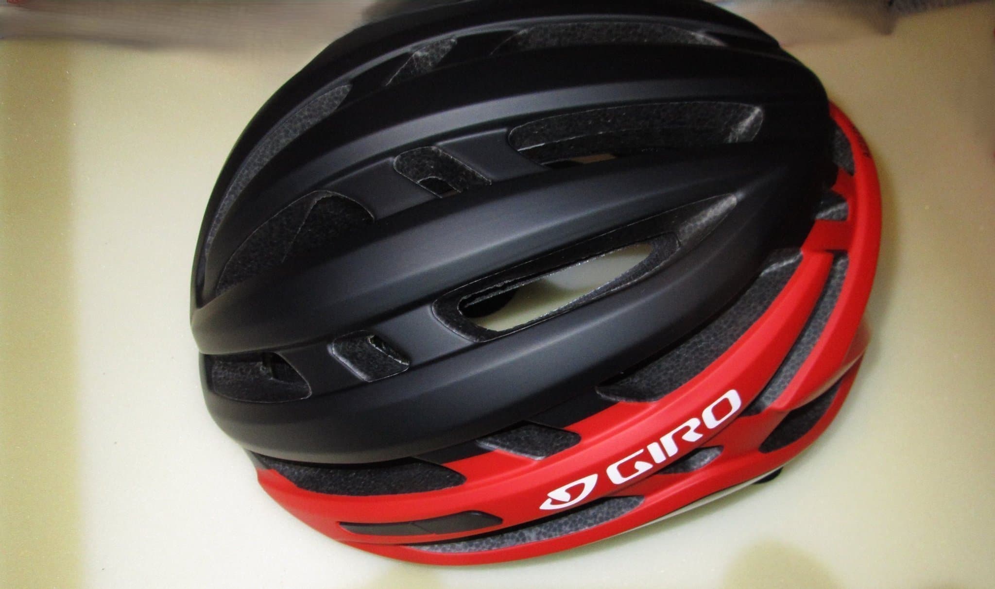 Giro Agilis MIPS Cykelhjälm - Storlek M 55-59 cm. Ny I Kartong