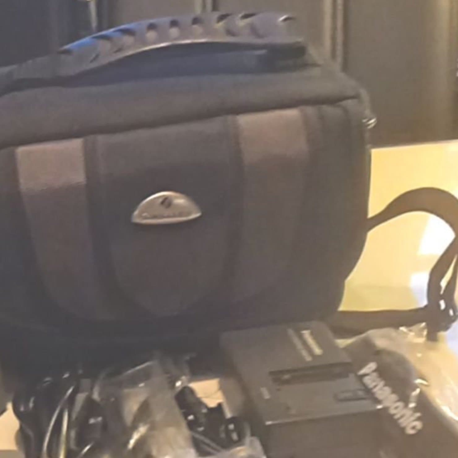 Panasonic 3CCD videokamera med allt tillhör och samsonite väska