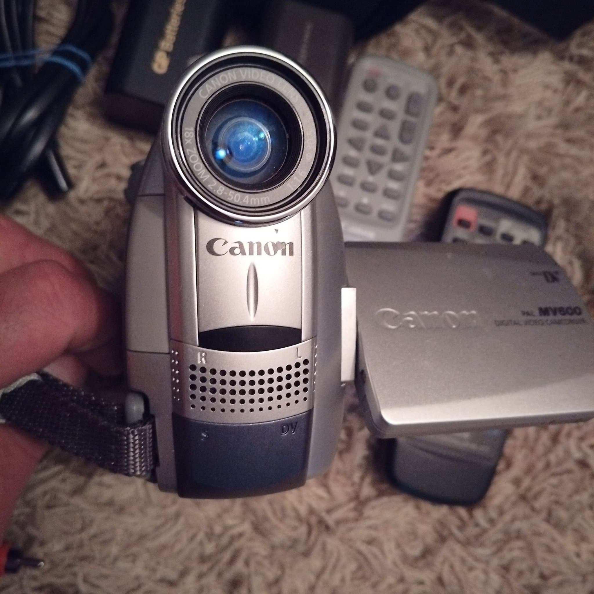 Canon DM-MV600E MINI DV *Digital Videokamera med alla tillbehör