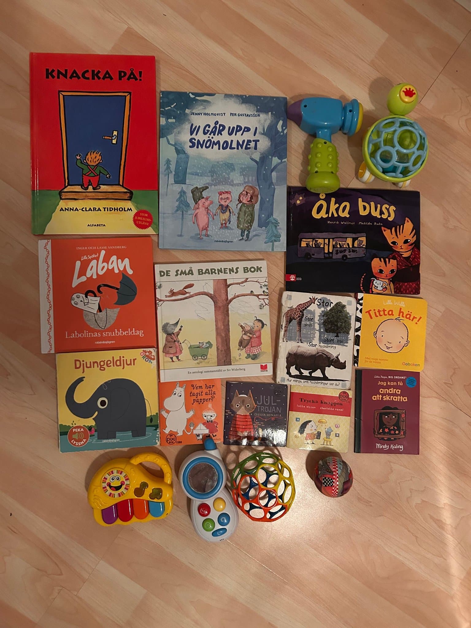 Stort paket med barnböcker & leksaker för små barn – fint skick! ????