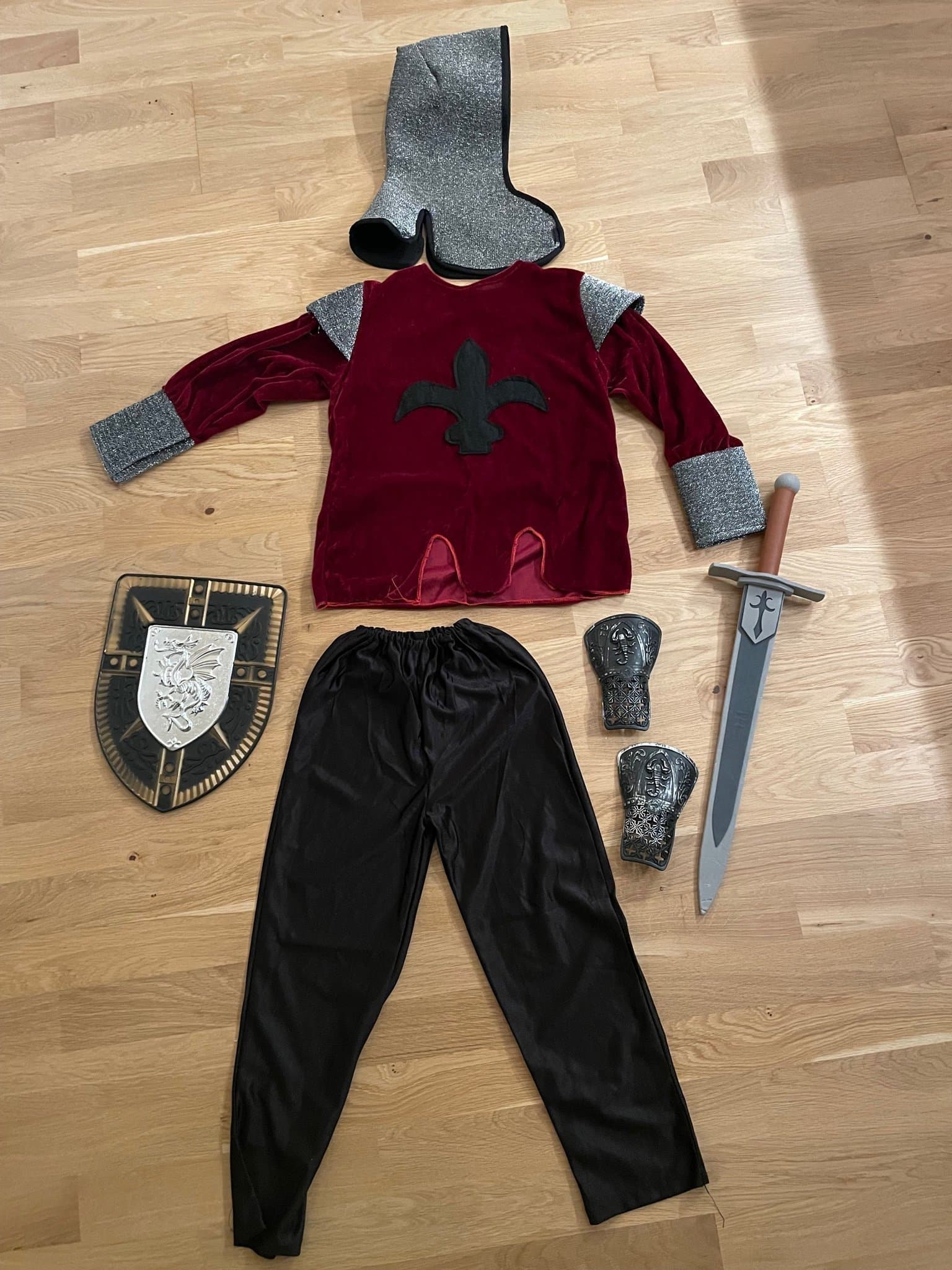 Riddare utklädningskläder, maskeradkläder storlek 4-6 år