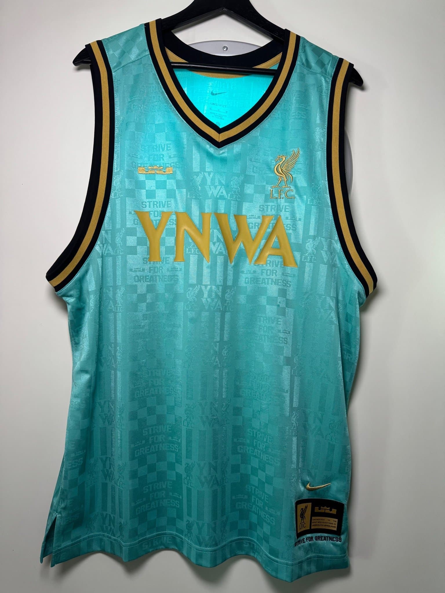 Liverpool x Lebron James Basket Tröja, Storlek M