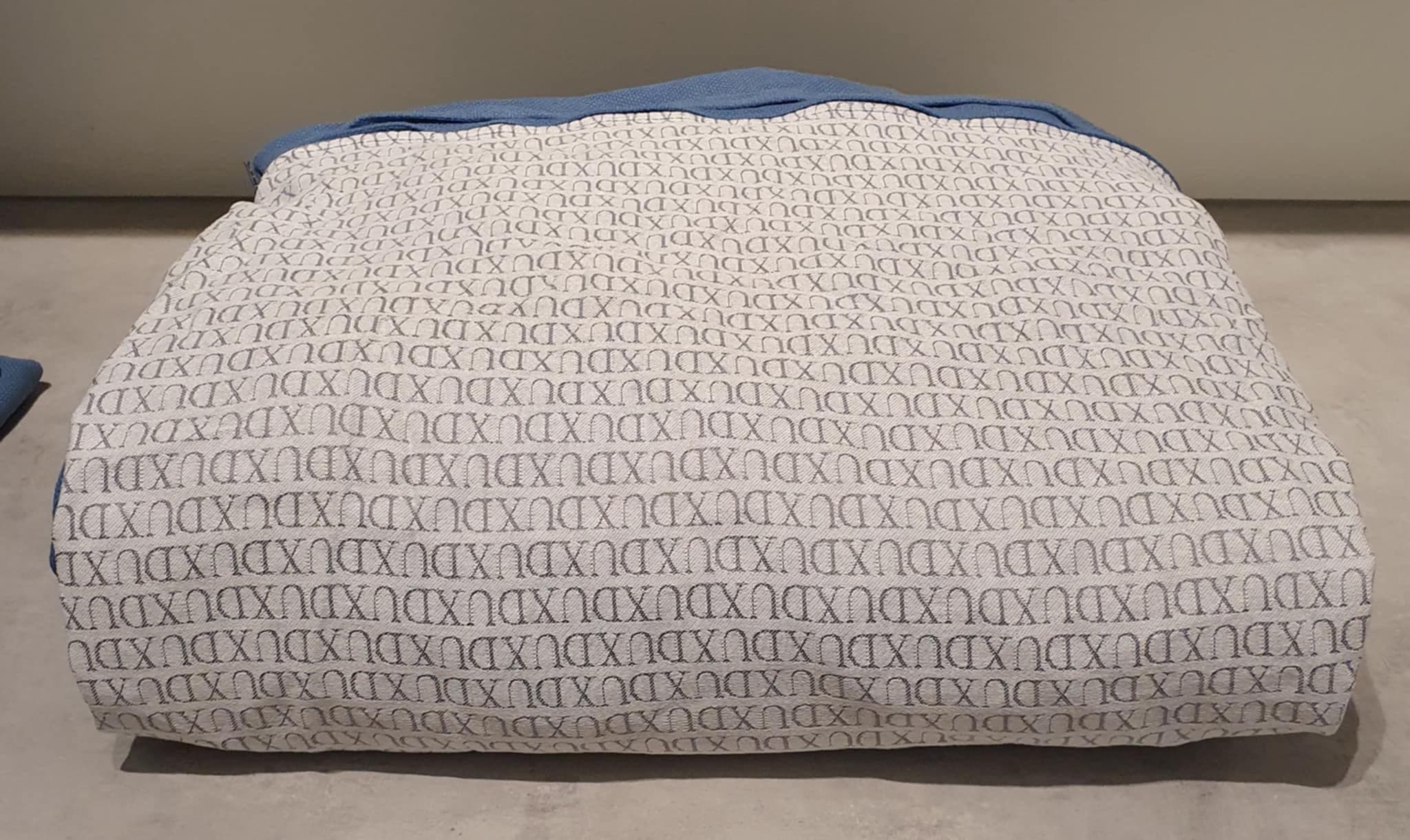 DUX klädsel och kuddar till soffa, mest troligt till modell SIDELINE, Duvblå