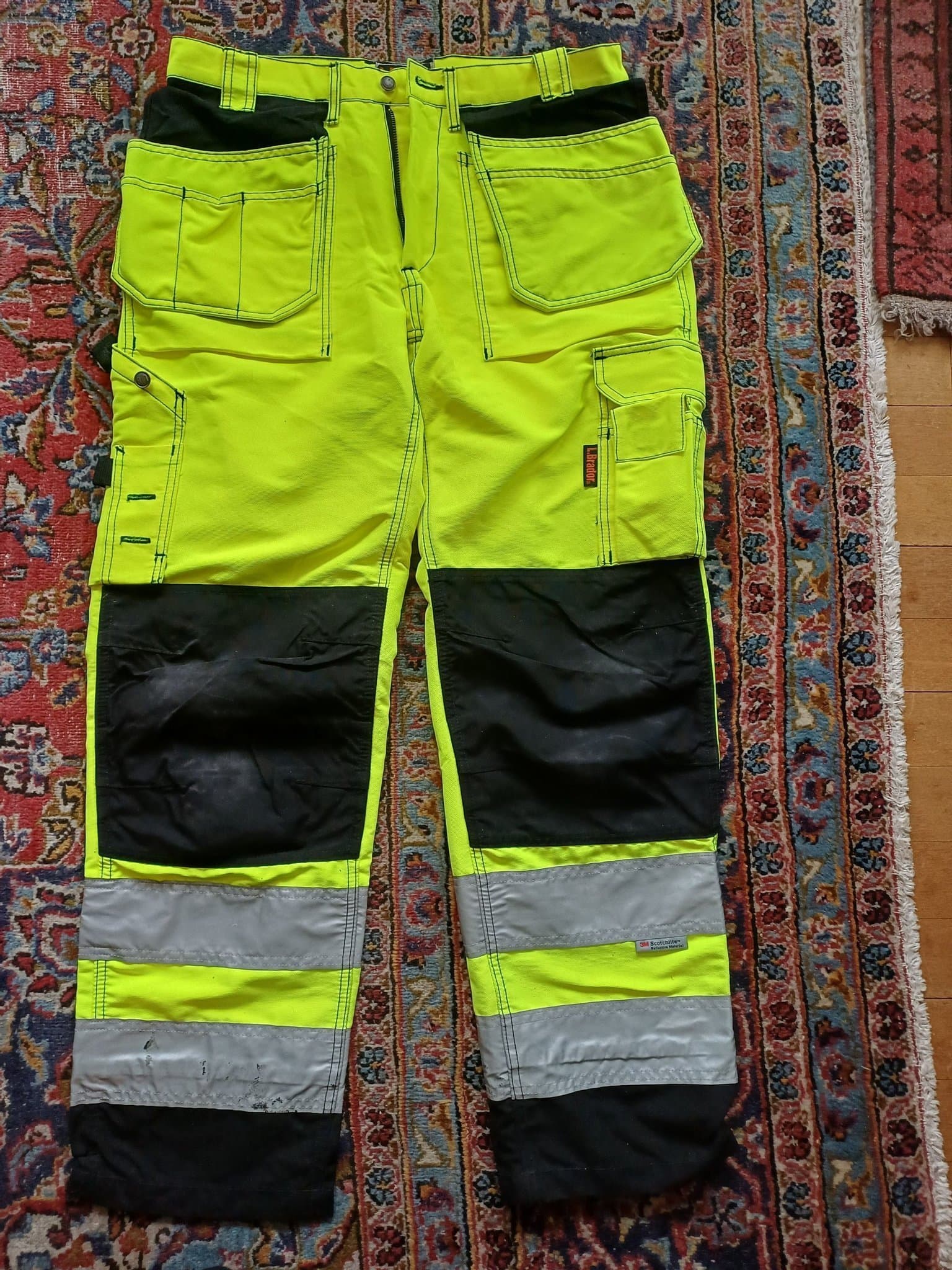 L.Brador gula byxor, storlek 50 34/32,arbetsbyxor,varsel