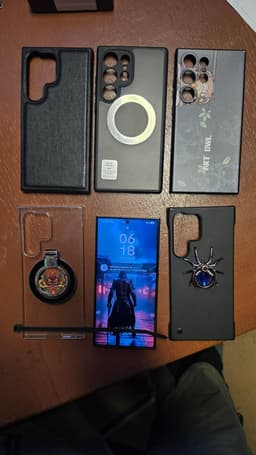 Samsung Galaxy S24 Ultra med 5 skal