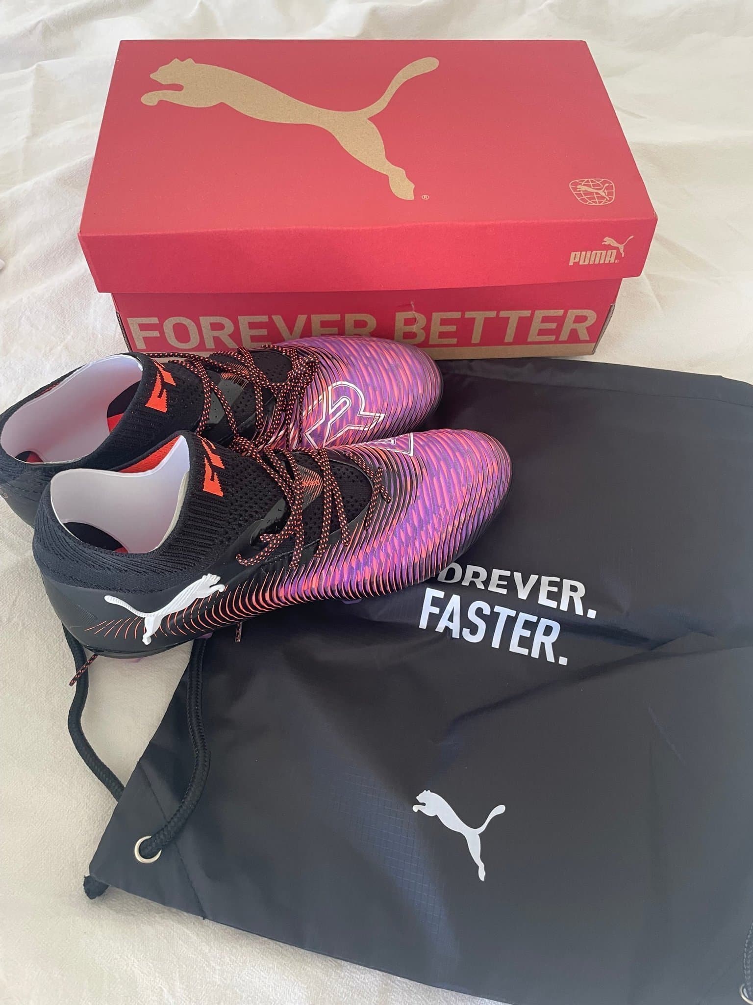 Puma Future 8 Ultimate FG Fotbollsskor Svart/Vit/Röd EUR 40.5 NYA