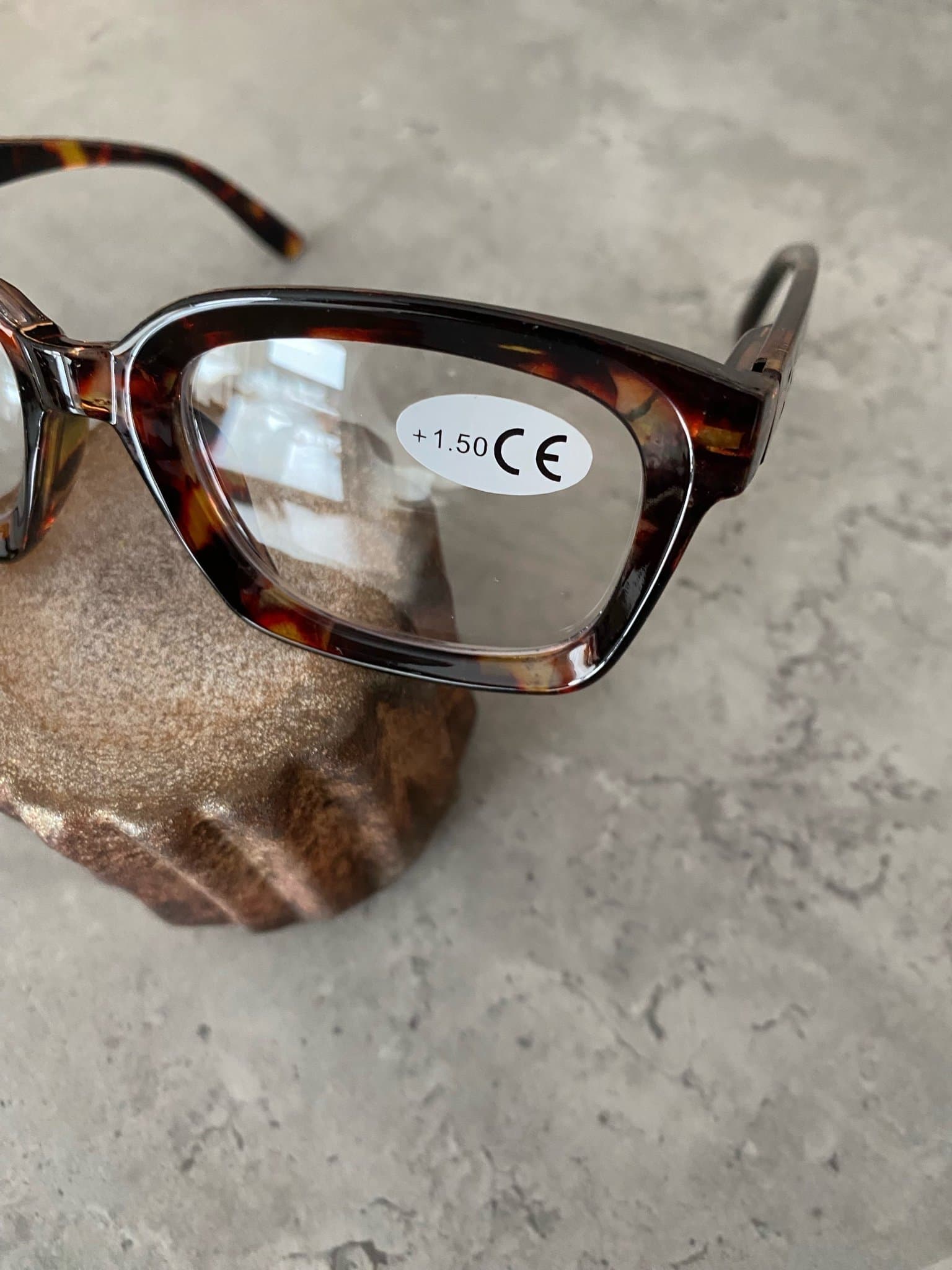 Kvalitet Läsglasögon glasögon styrka 1,50 NYA Fjäderdämpning !