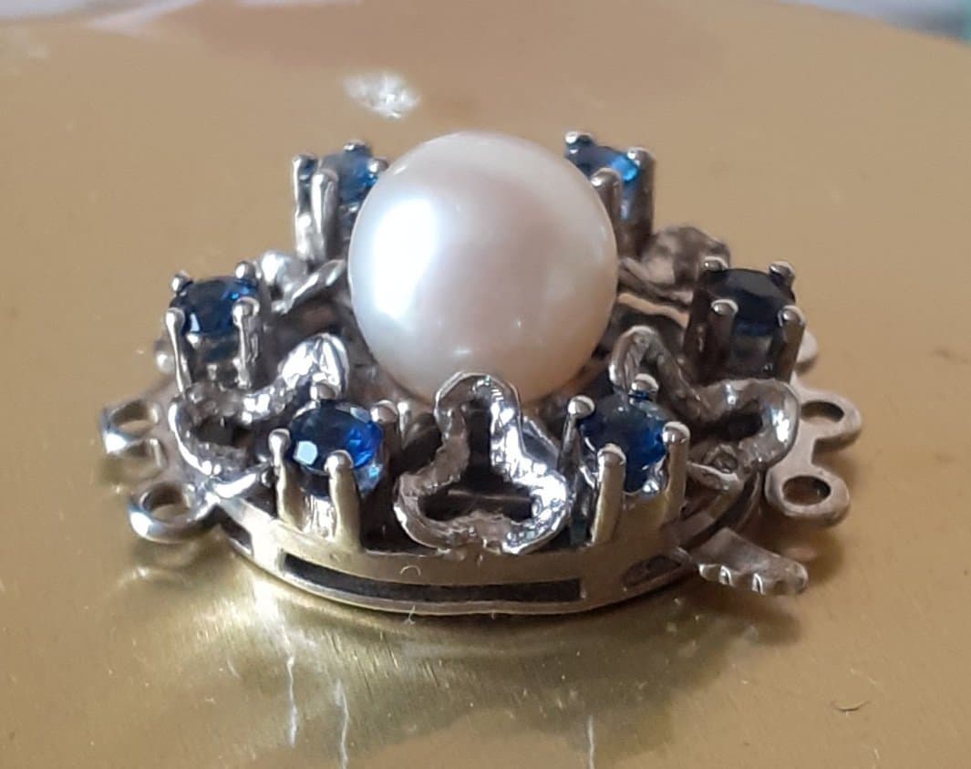 Silverlås JKa m. blå safirer & akoya pärla / 925 / lås för 3 strängar / VINTAGE