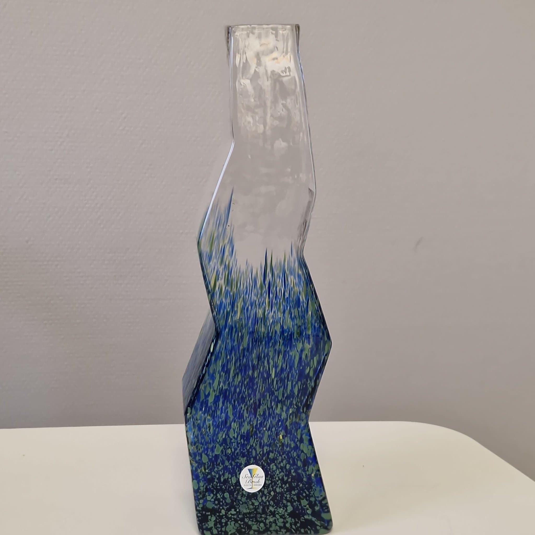 Vase - Nybro Crystal