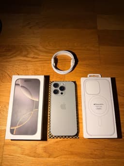 iPhone 16 Pro med tillbehör