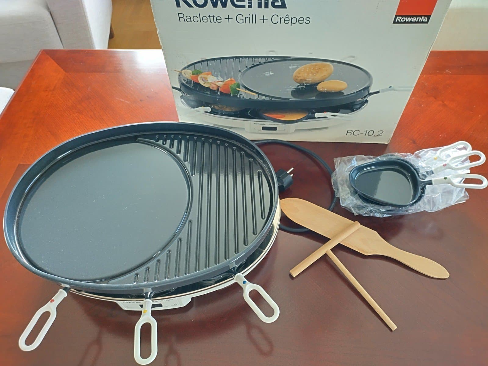 Fransktillverkad elgrill med crepespanna från Rowenta