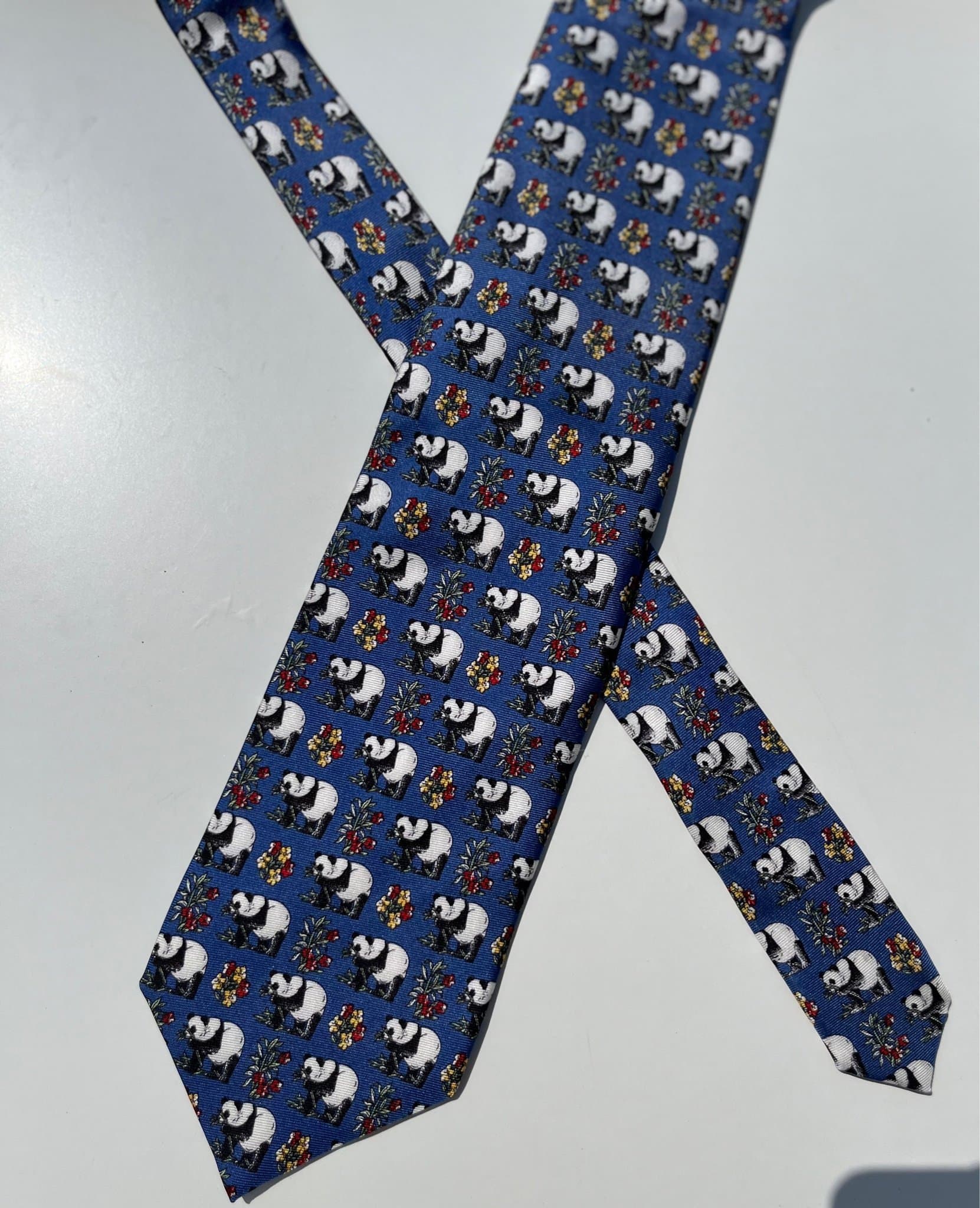 Beaufort Tie Rack | Vintage Slips | Panda | 100% siden