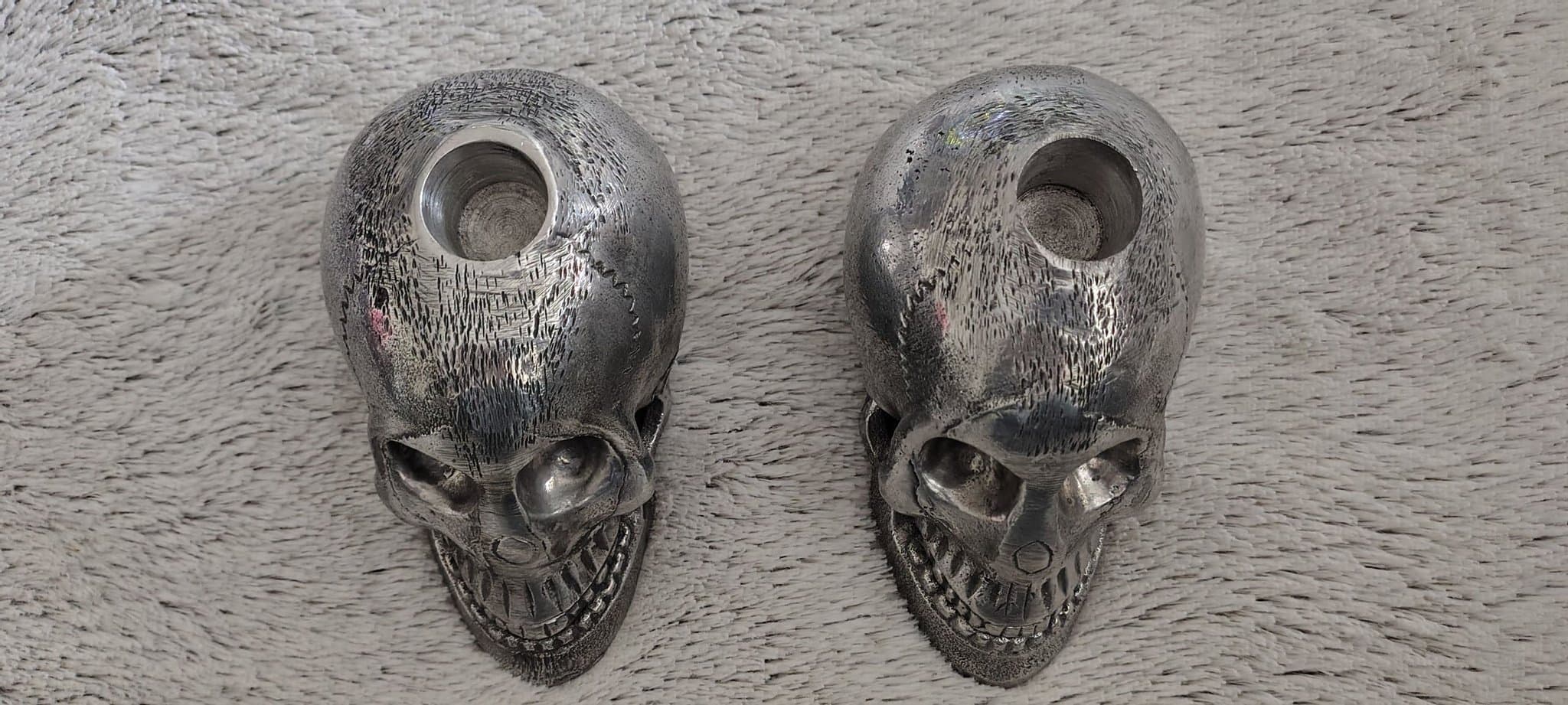 Dödskalle ljusstakar