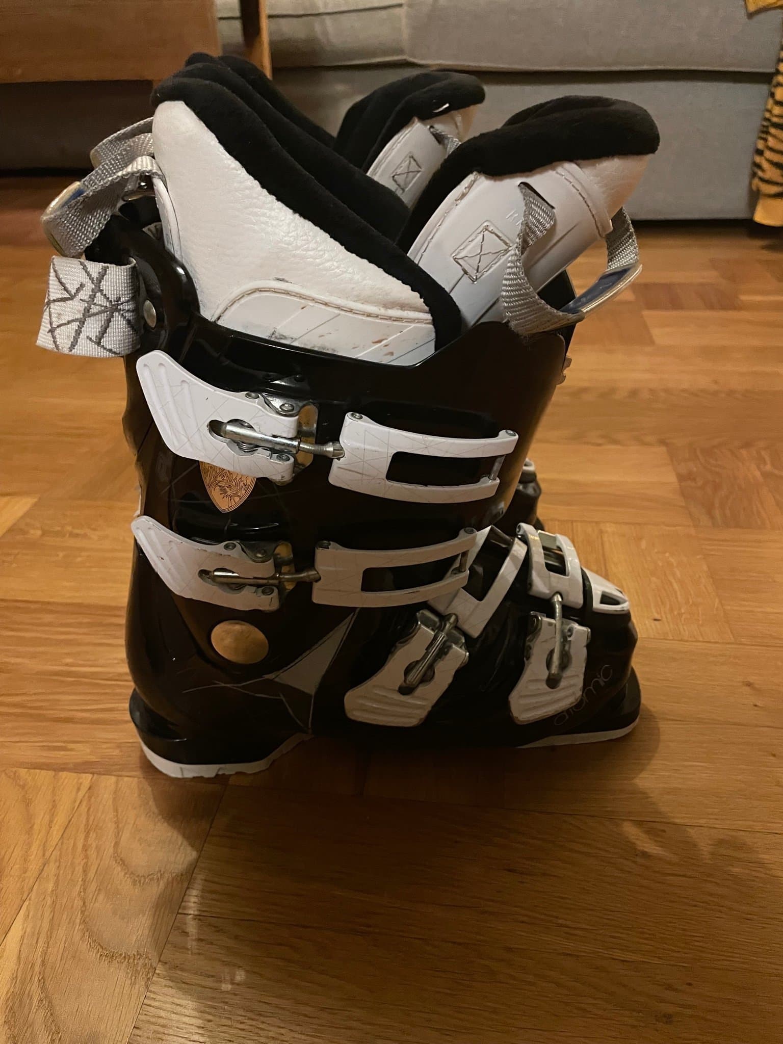 Atomic Pjäxor Storlek 23/23.5