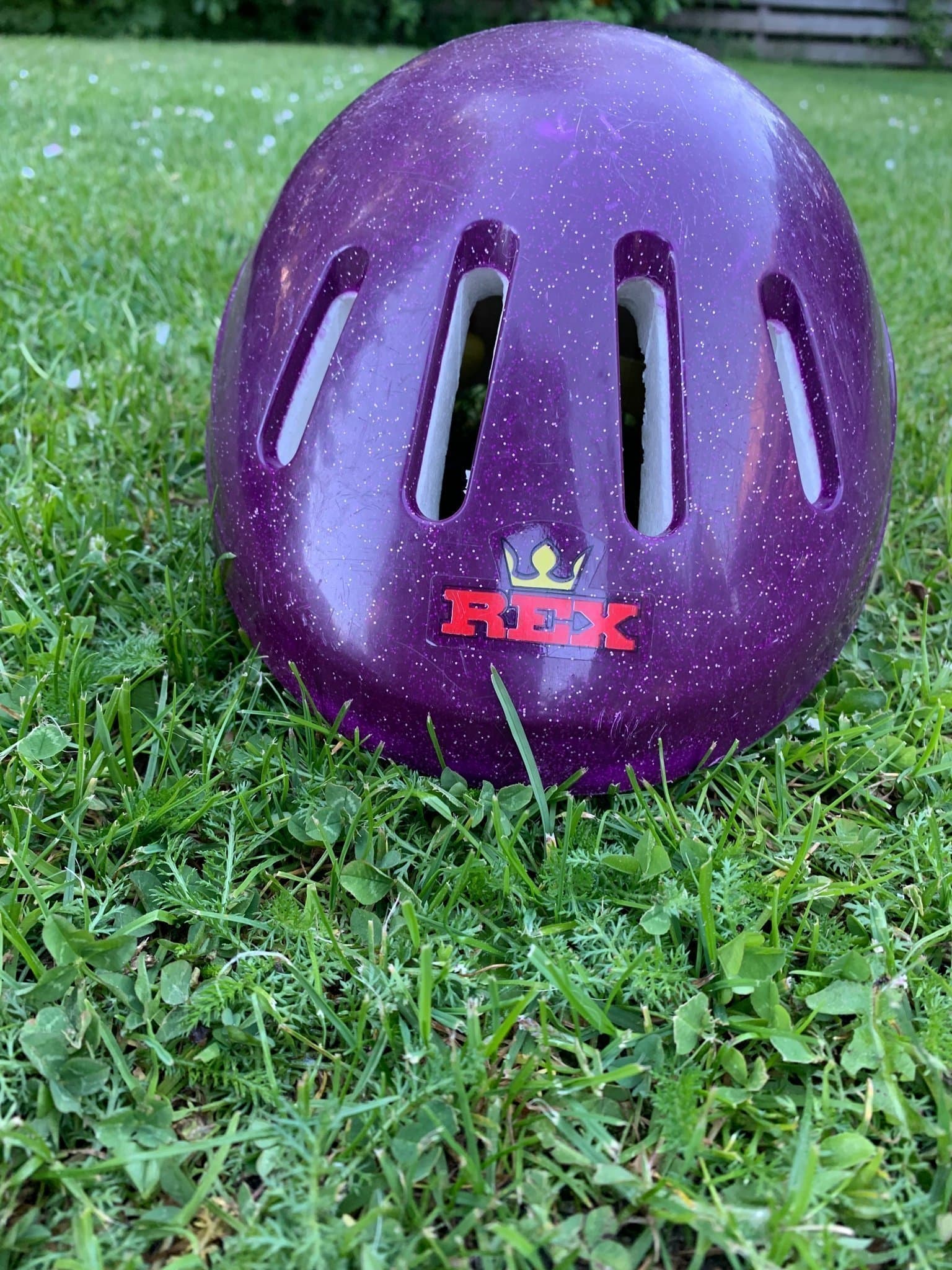 Vintage cykelhjälm REX, lila, i storlek S