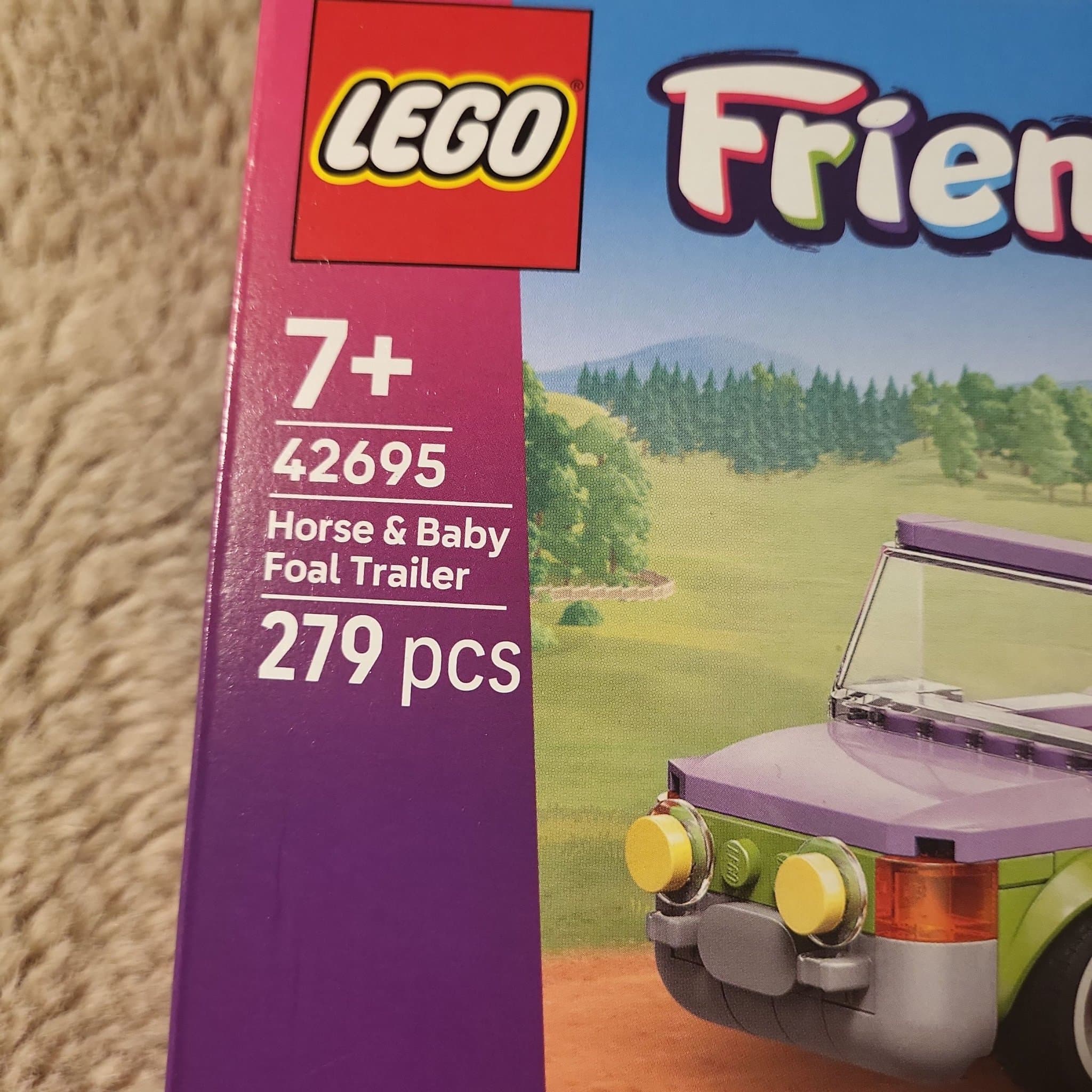 LEGO Friends 42695 Häst och föltransport