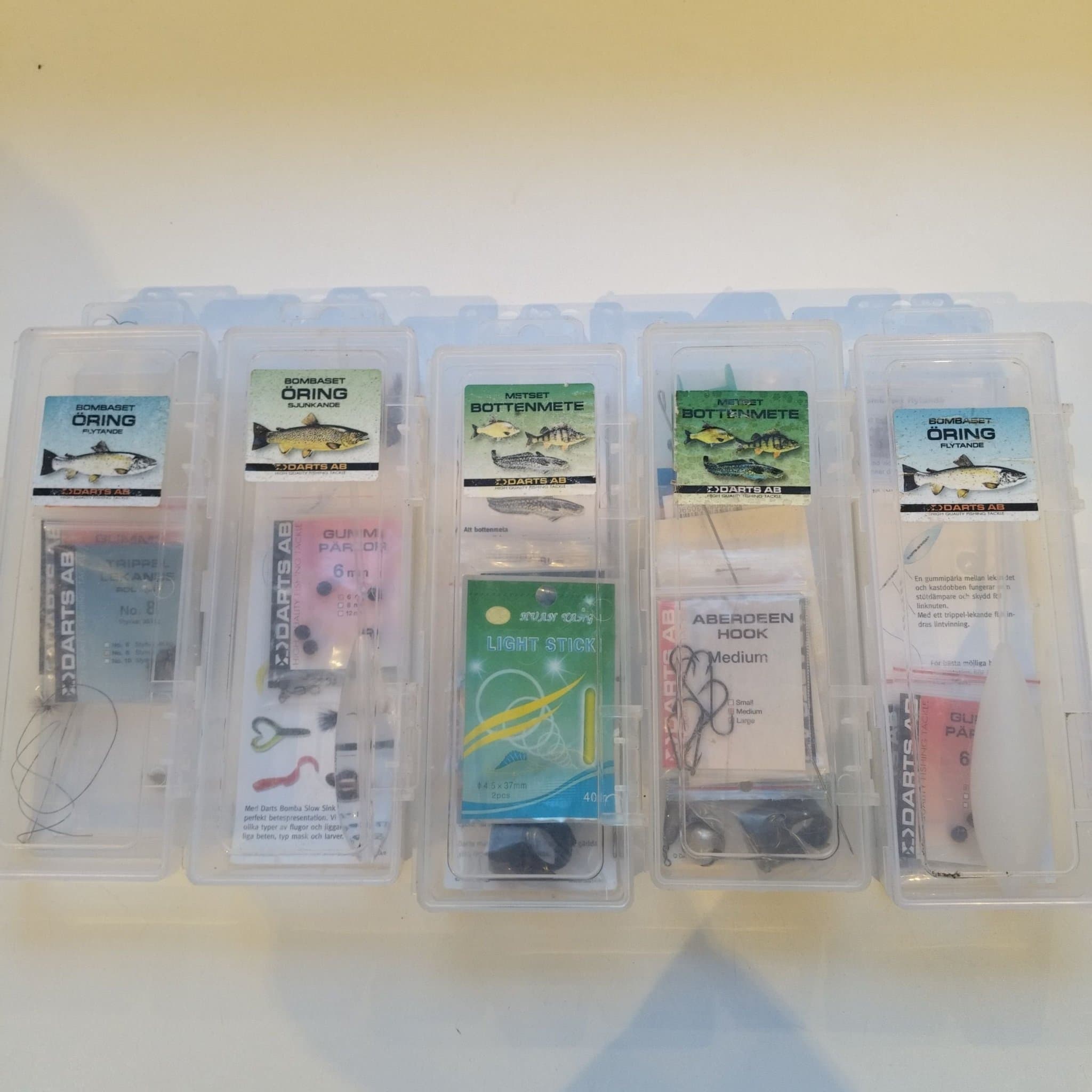 Fiskeset med färdiga kit beten och krokar