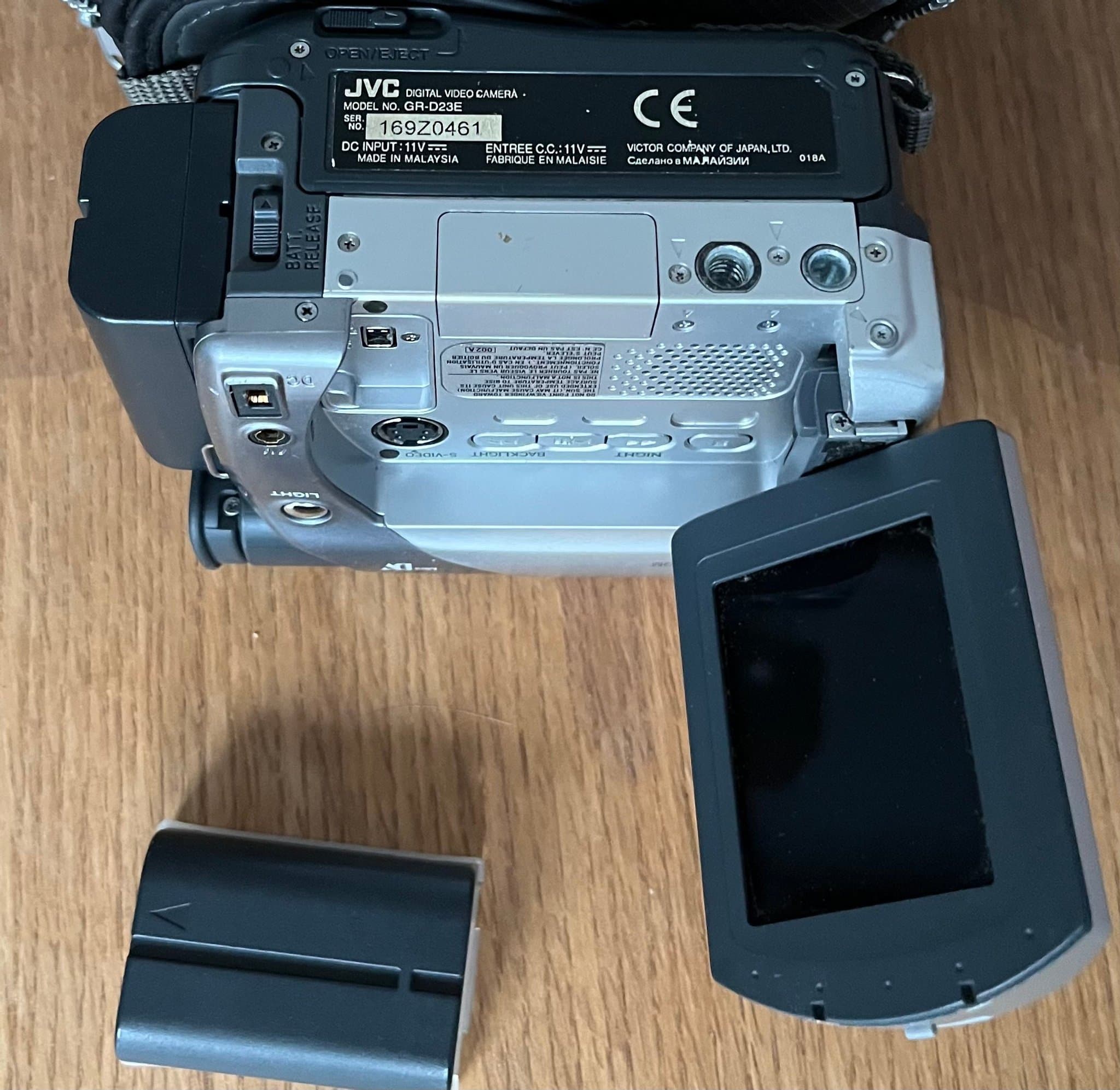 Vintage JVC Digital Video Camera GR-D23E