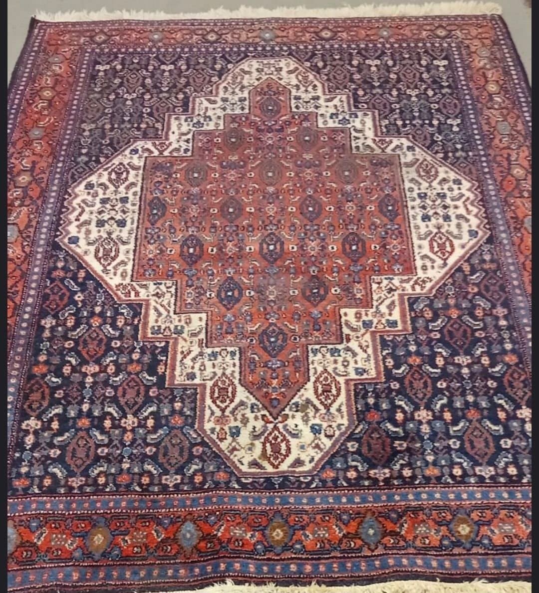 Vacker Orientalisk äkta handknut ullmatta 125×170