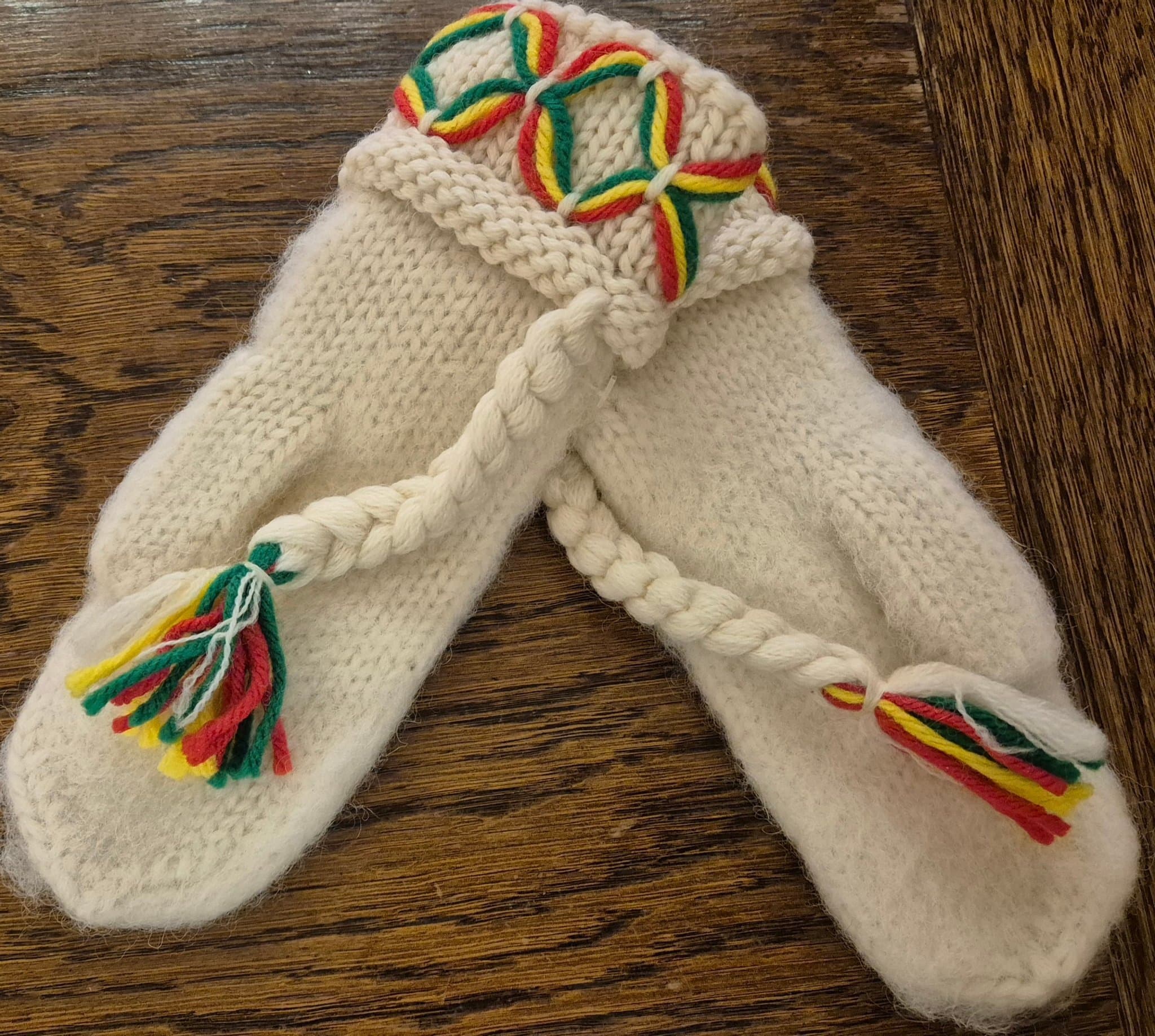 Lovika Vantar Nya One size se mått Ull Unisex