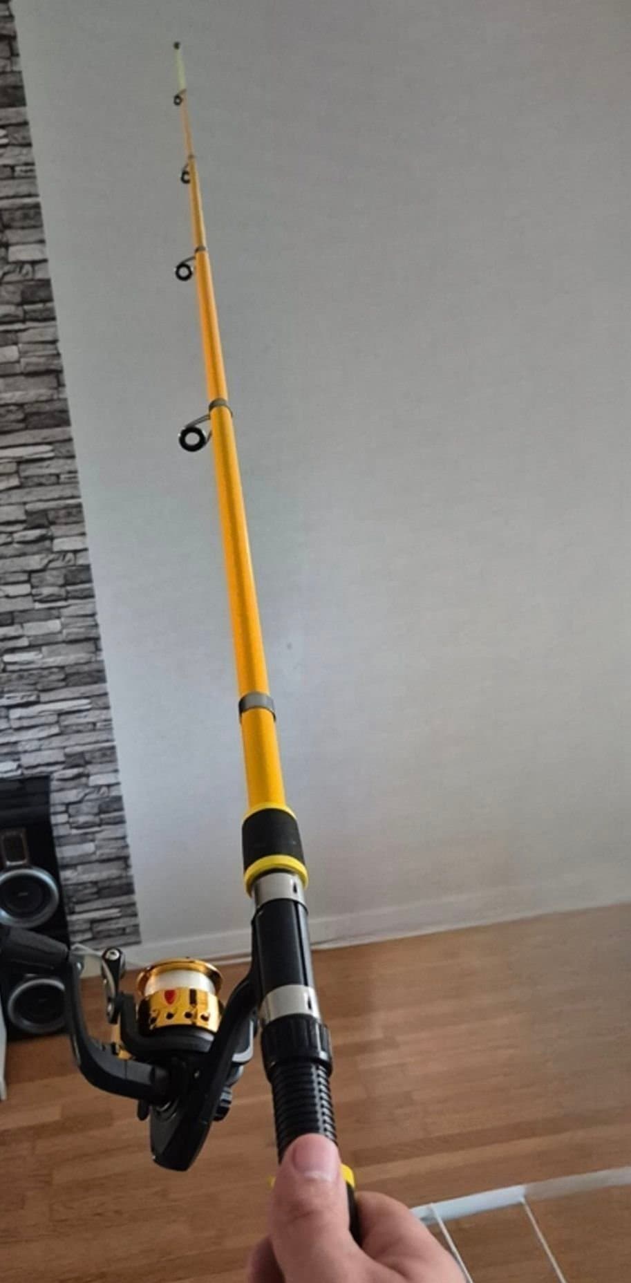 Fiskeset 2.1m – Spö, Rulle, Lina, Beten och Tillbehör i Väska