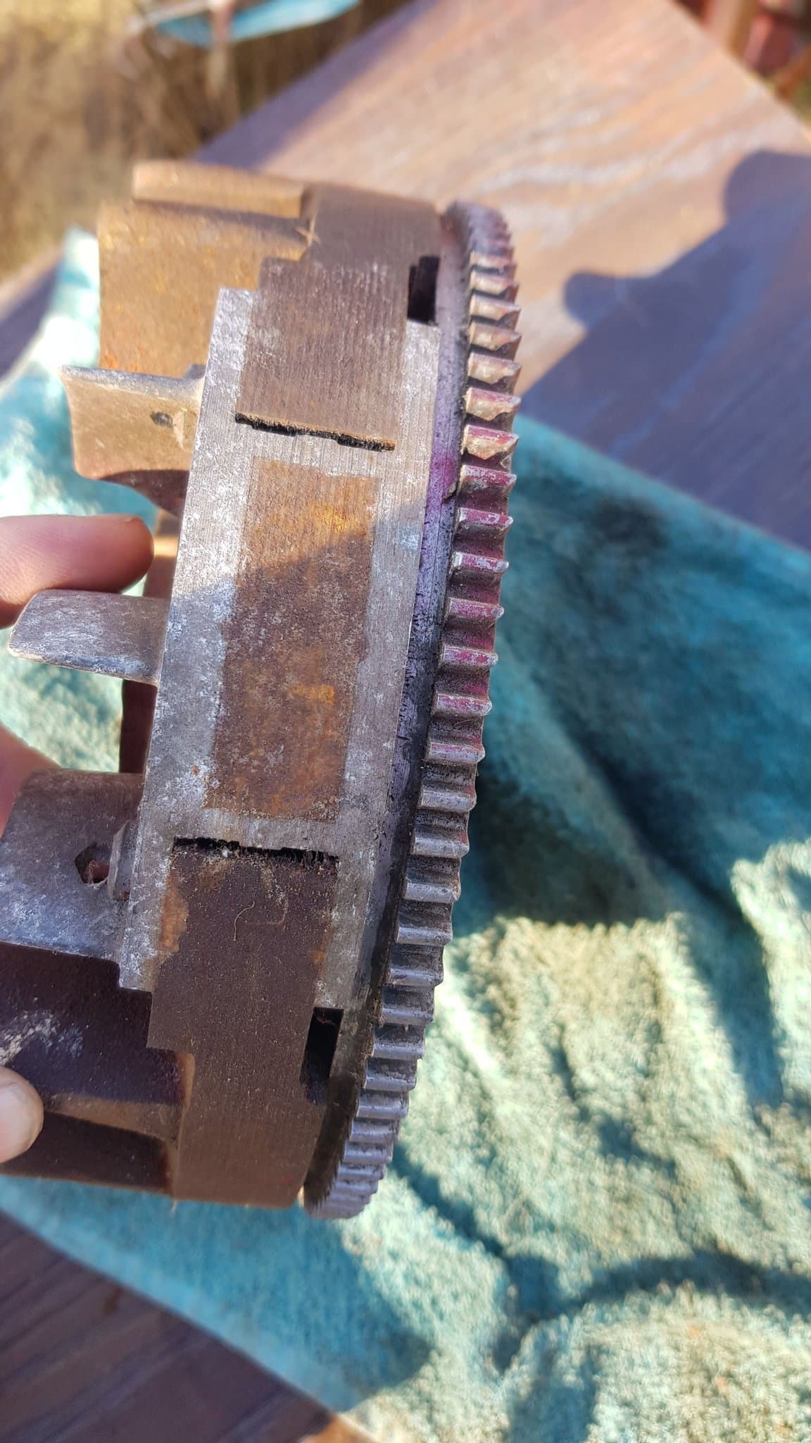 Svänghjul till åkgräsklippare ?