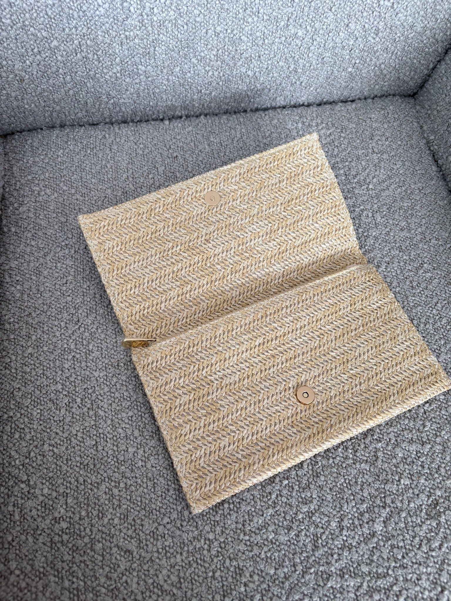 Dior beauty beige clutch sminkväska