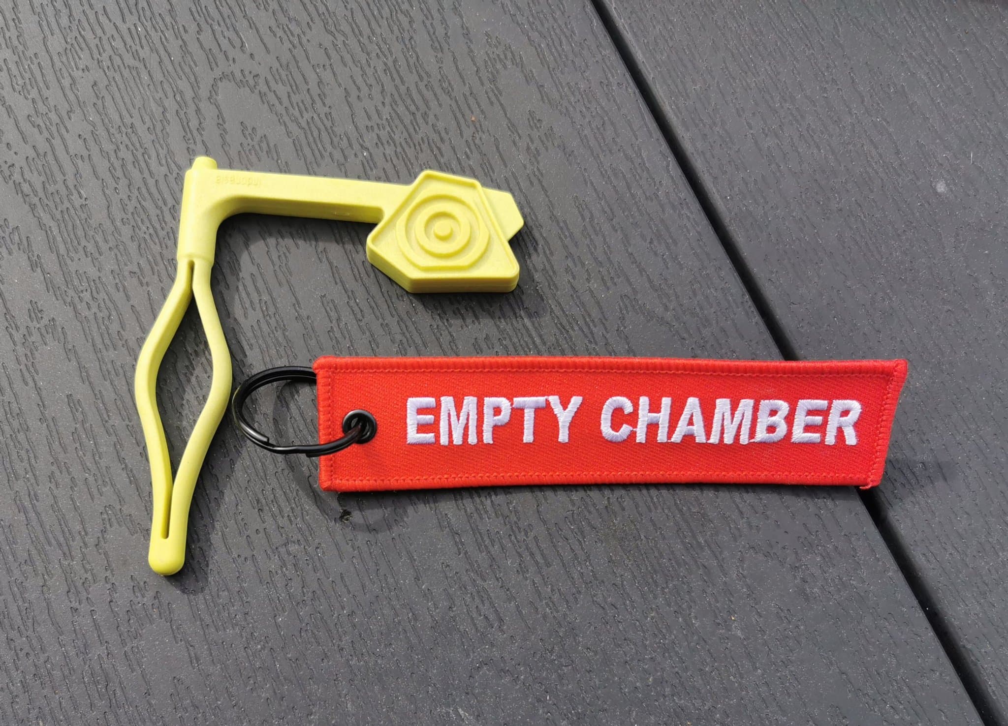 2st Chamber Flags för Semiauto Hagel + 2st nyckelringar