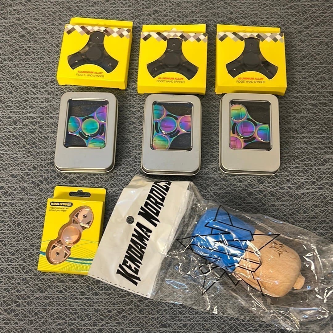 Fidget Spinners och Kendama
