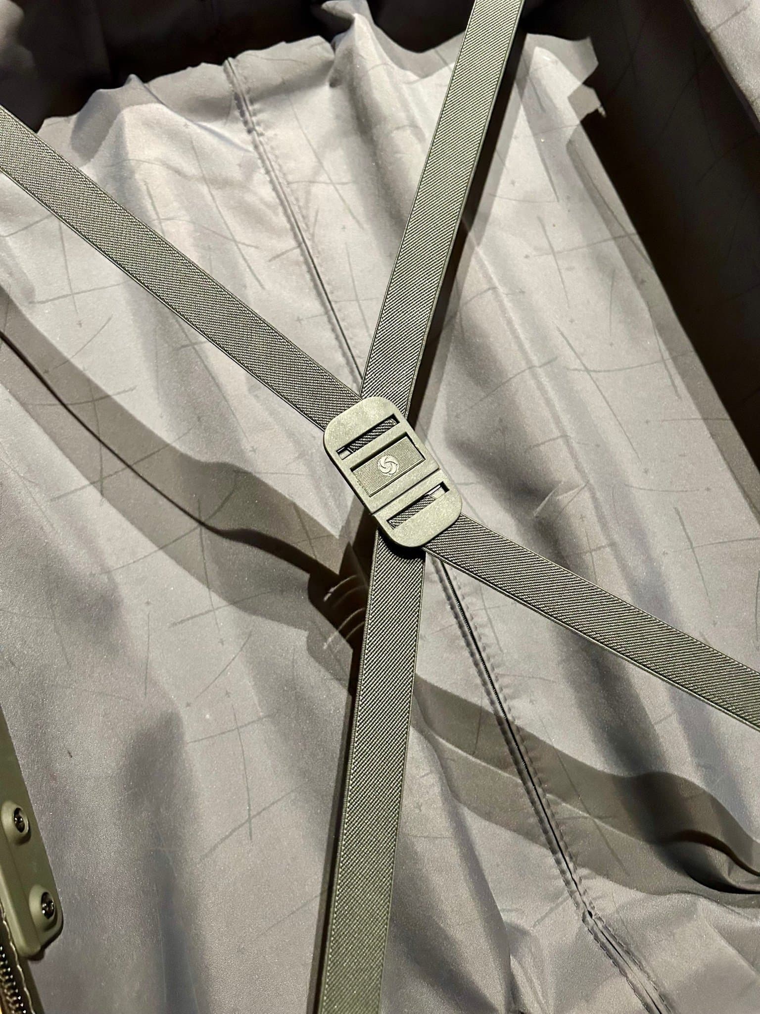 Samsonite Prodigy Spinner M 67cm Polykarbonat Resväska TSA