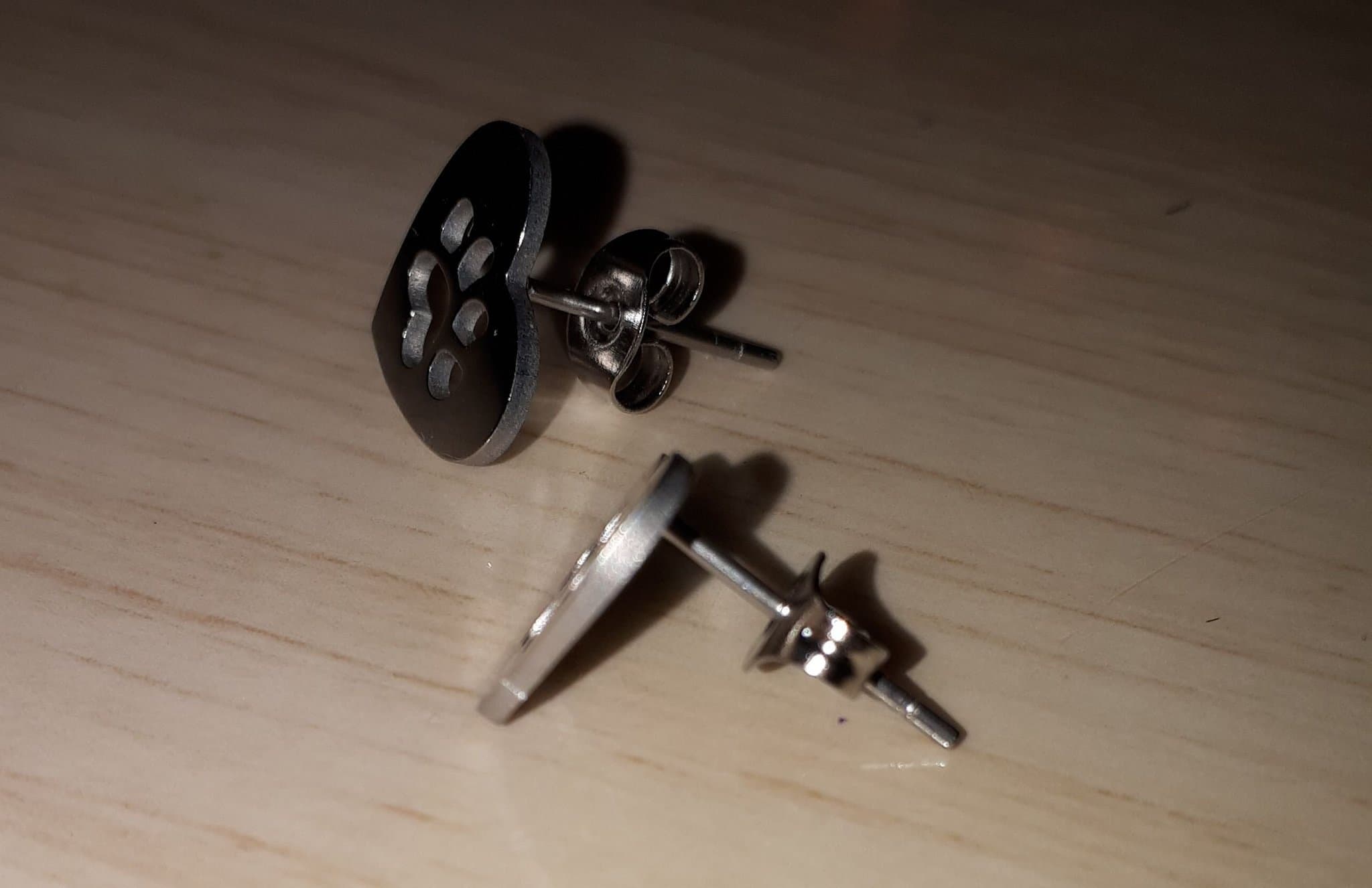 Örhängen / Hjärta med Tassar / Silverfärgade