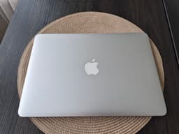 MacBook Air 13-tum, 2015