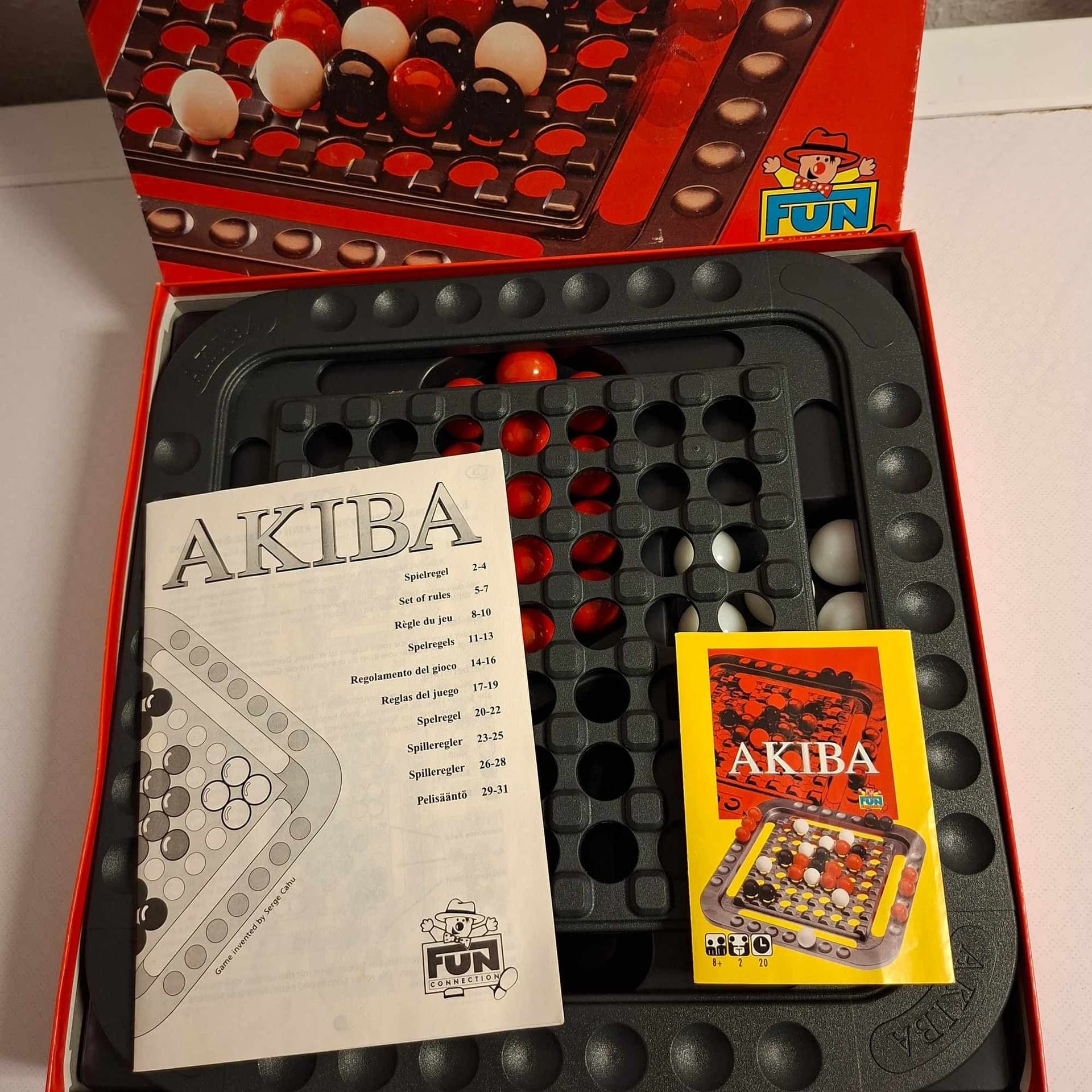 Akiba – Sällsynt strategispel (Fun Connection, 1994) – Komplett!