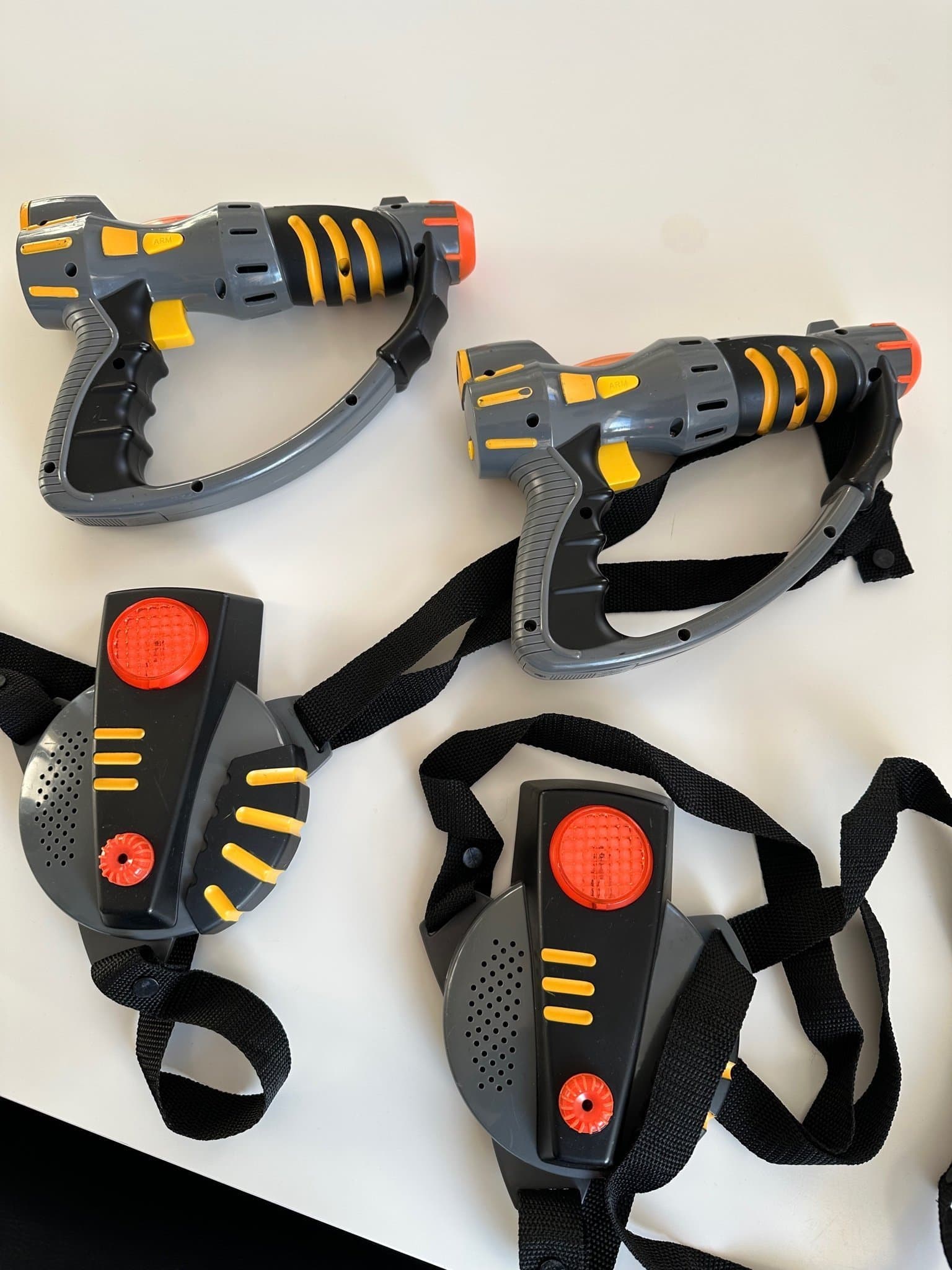 Laser Tag Set - 2 Pistoler och 2 Västar