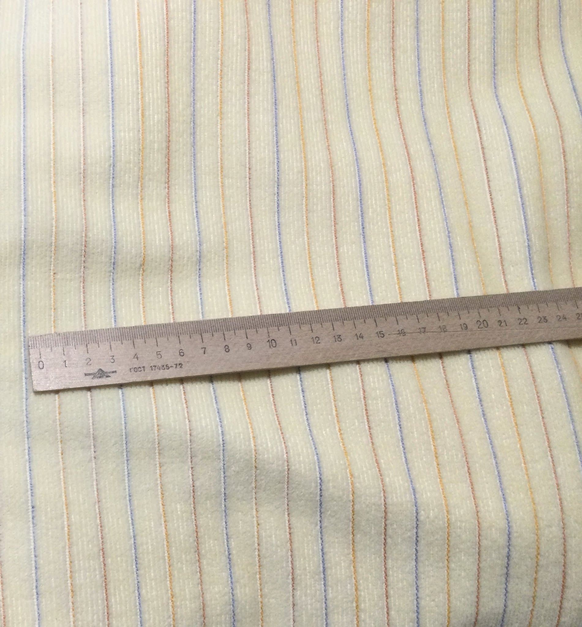 5 m NYTT gräddfärgat sammetslent randigt möbeltyg,omklädnad SE beskrivning!