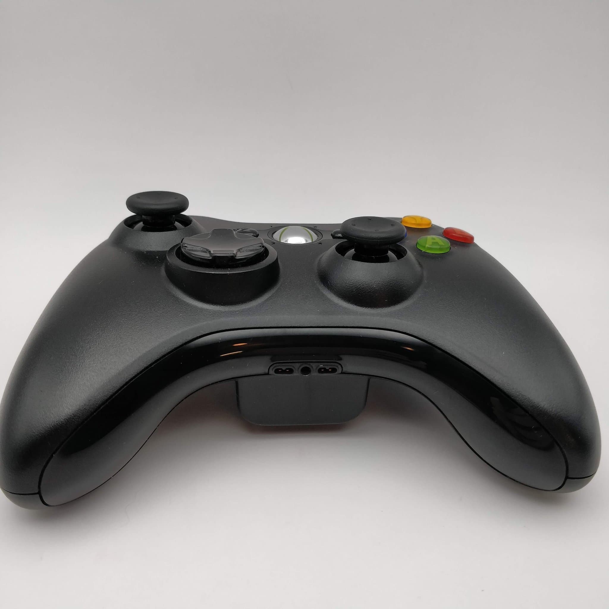 Xbox 360 Handkontroll Svart / Svart - I väldigt bra skick. 2