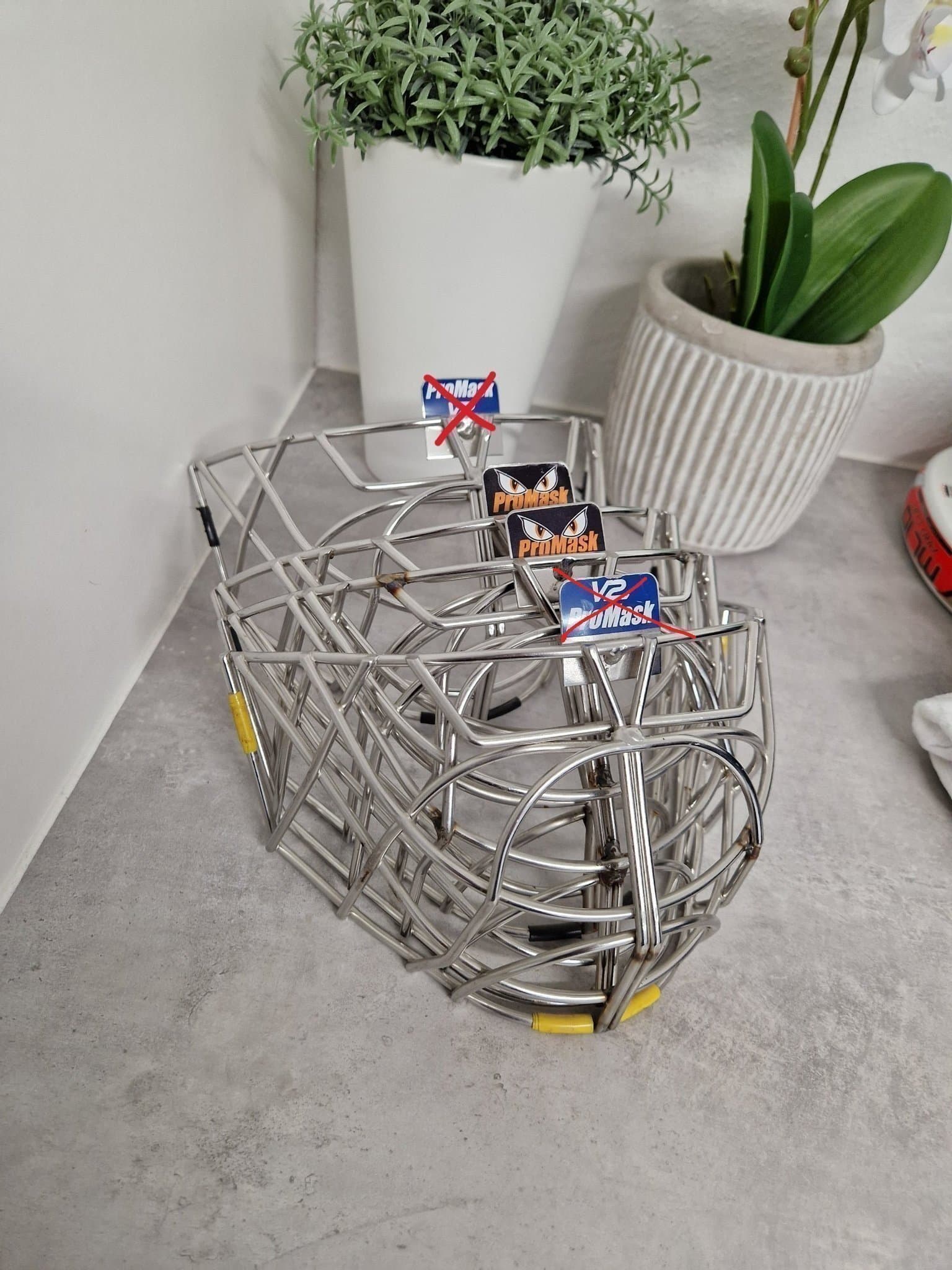 2x Promask v2 målvaktsgaller - Nypris 3200:- ~