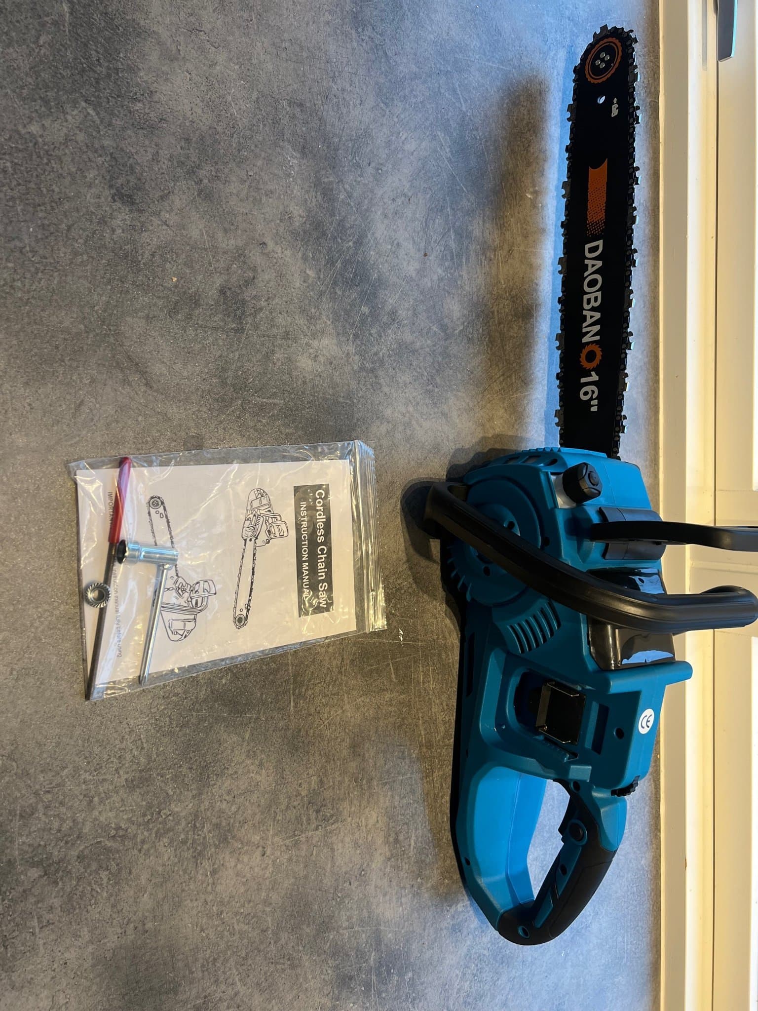 Motorsåg för 18V batteri