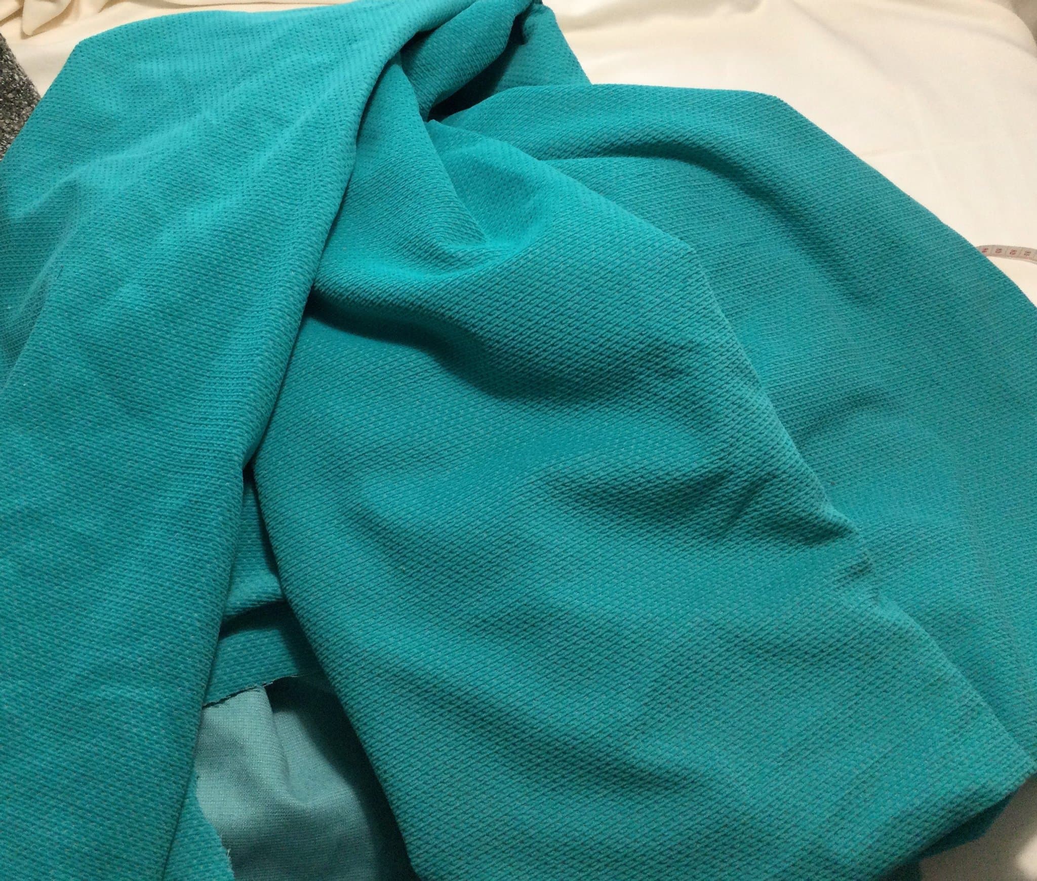 ÖVER 4 m NYTT våffelmönstrat möbeltyg ,omklädnad, kuddfodral SE beskrivning!